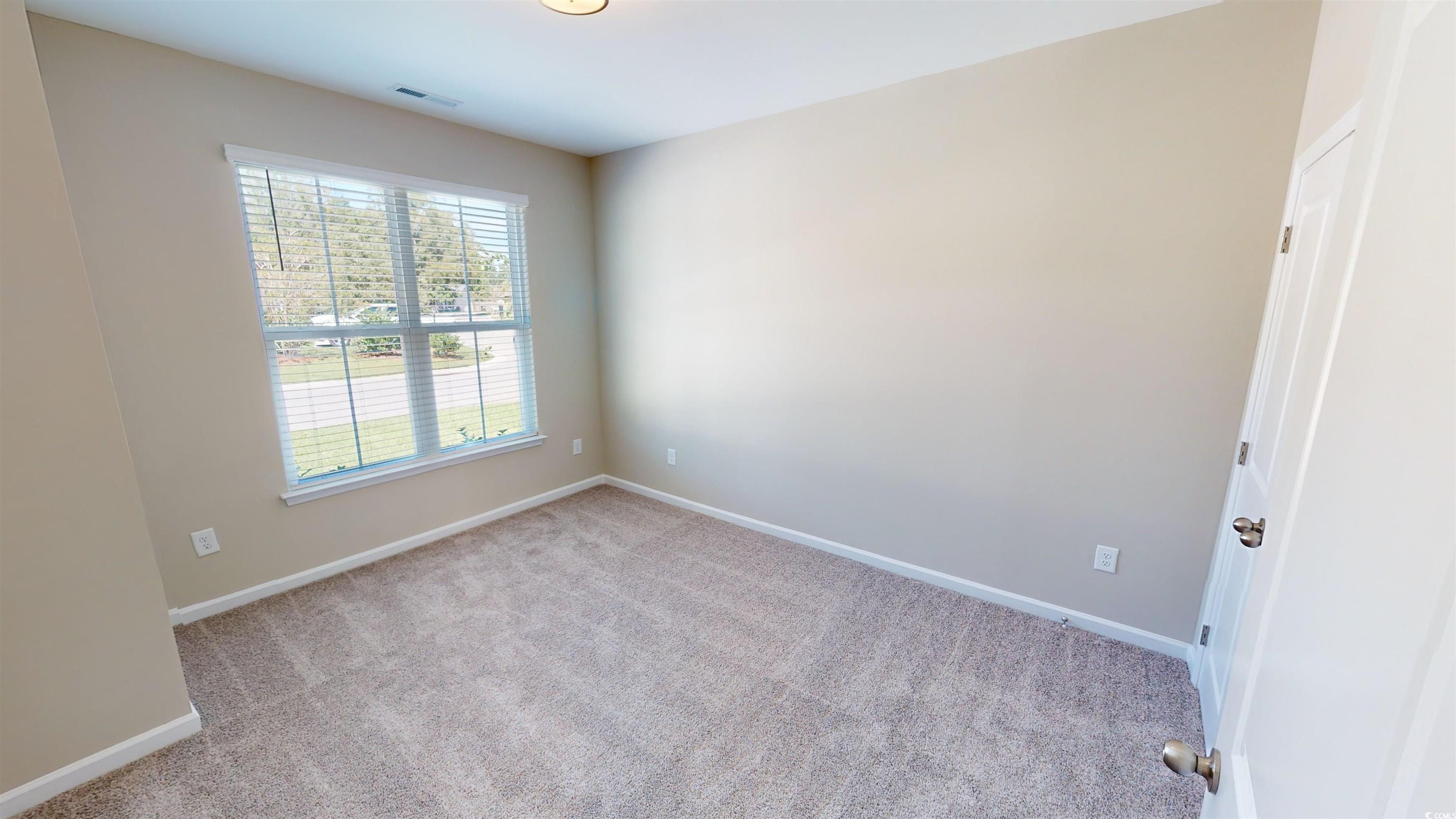 84 Racquet Club Dr. Property Photo 3