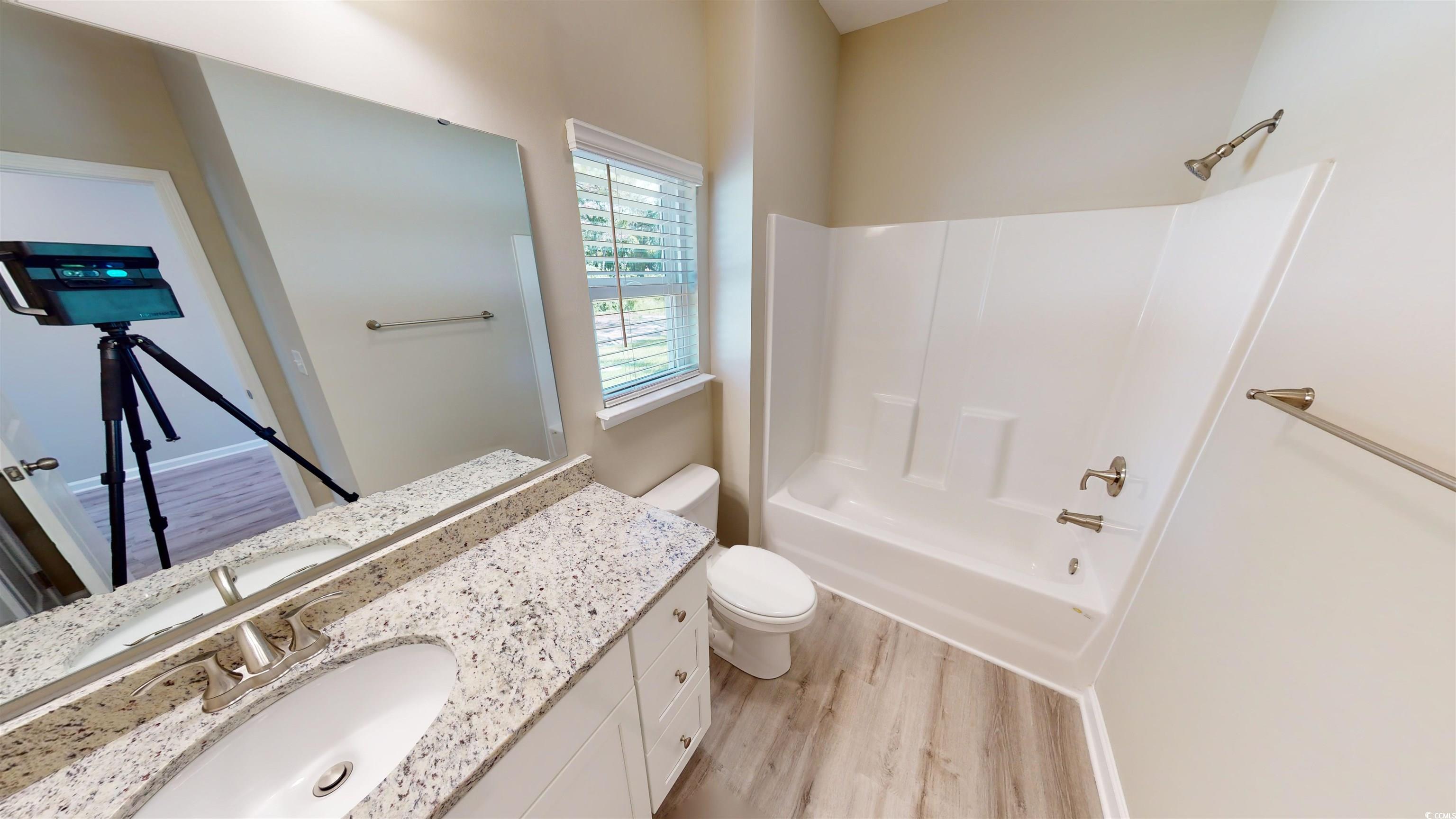 84 Racquet Club Dr. Property Photo 4