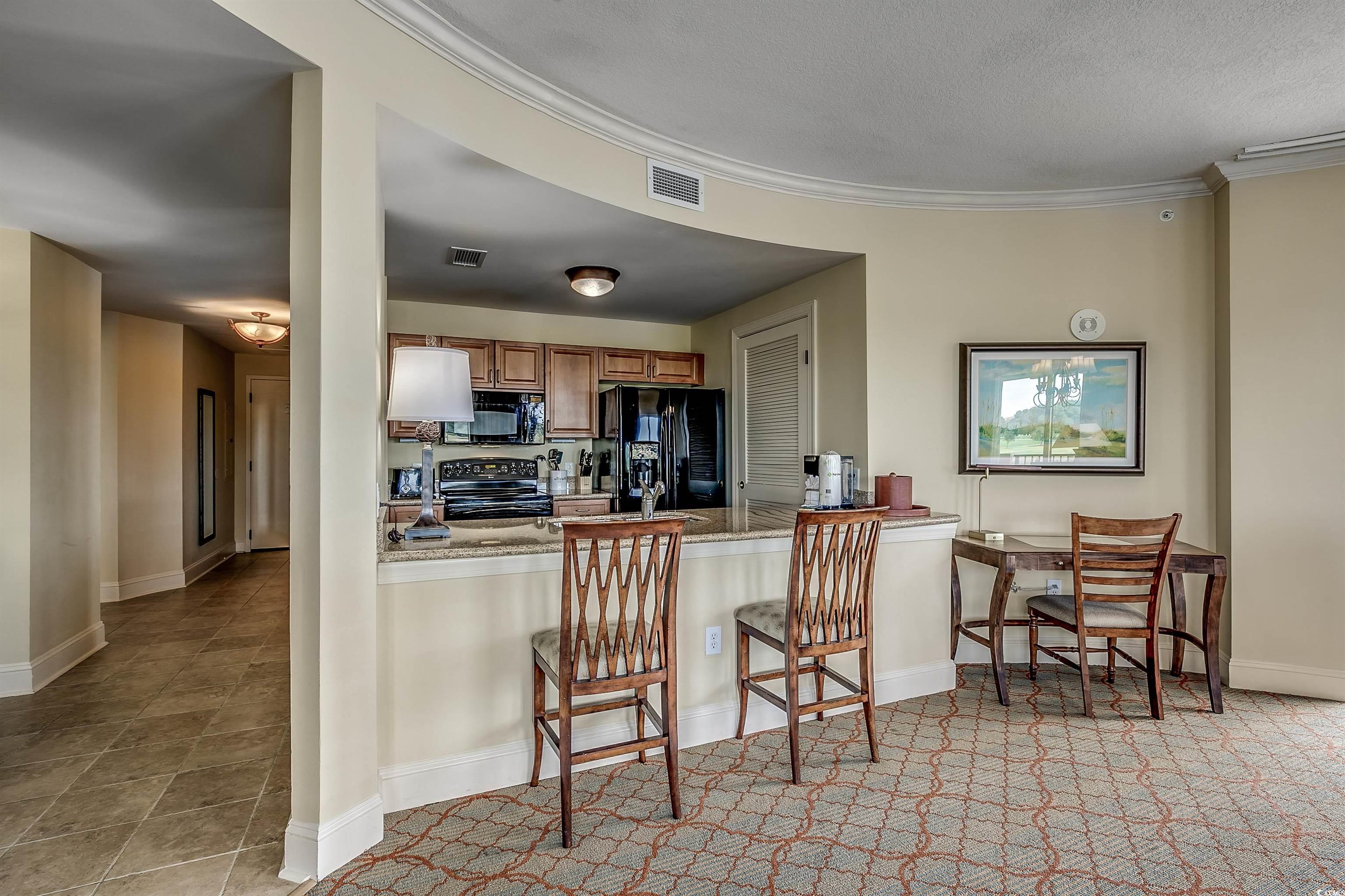 8121 Amalfi Pl. Property Photo 6