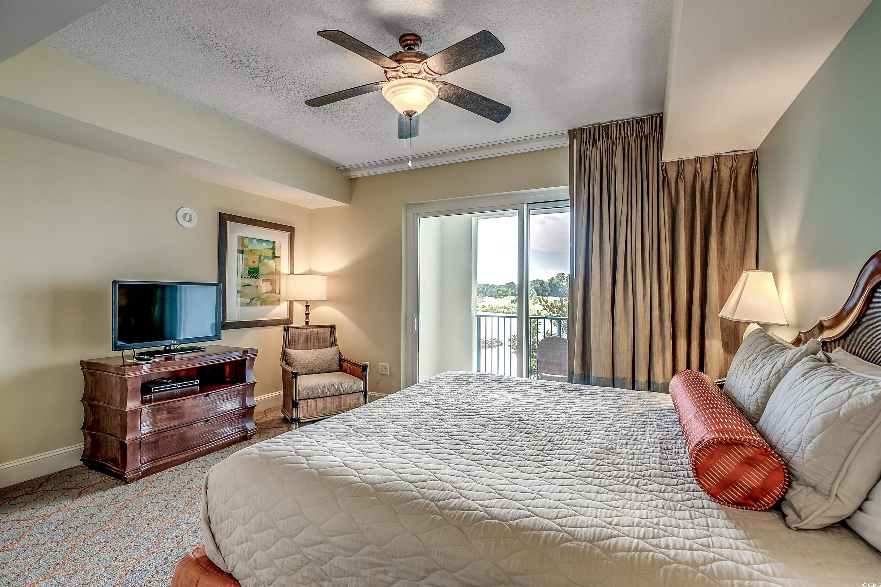 8121 Amalfi Pl. Property Photo 12