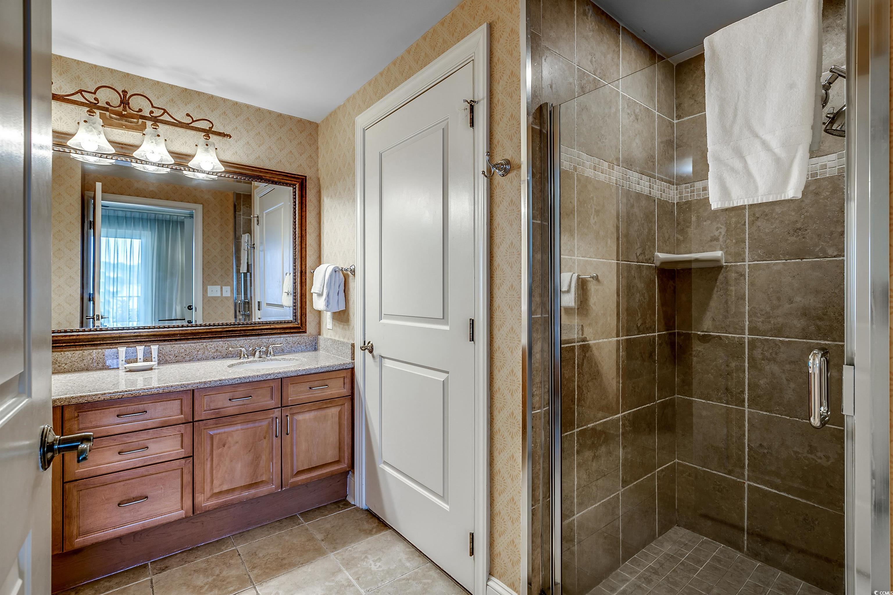 8121 Amalfi Pl. Property Photo 13