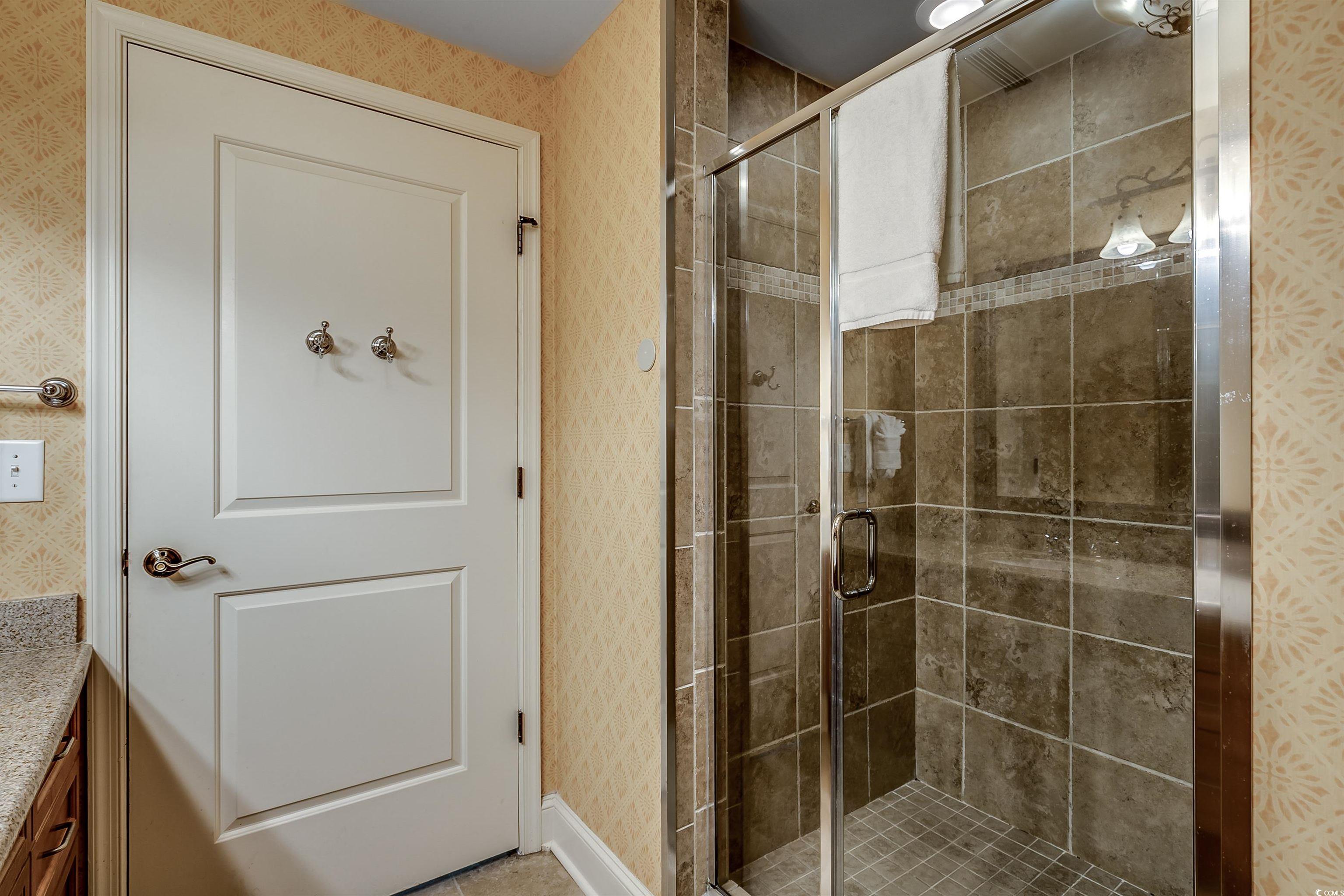 8121 Amalfi Pl. Property Photo 18