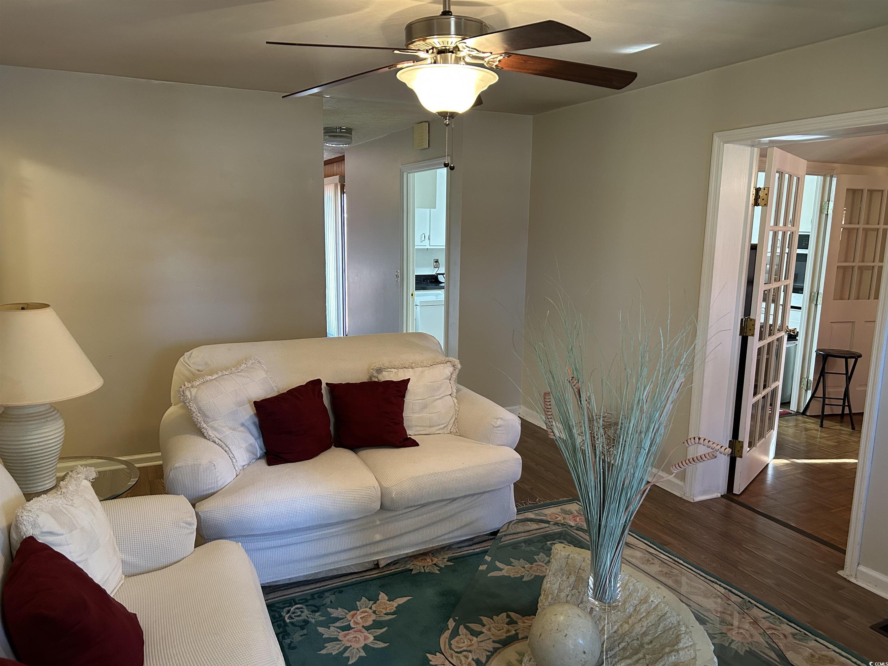 1411 E Harrison St. Property Photo 6
