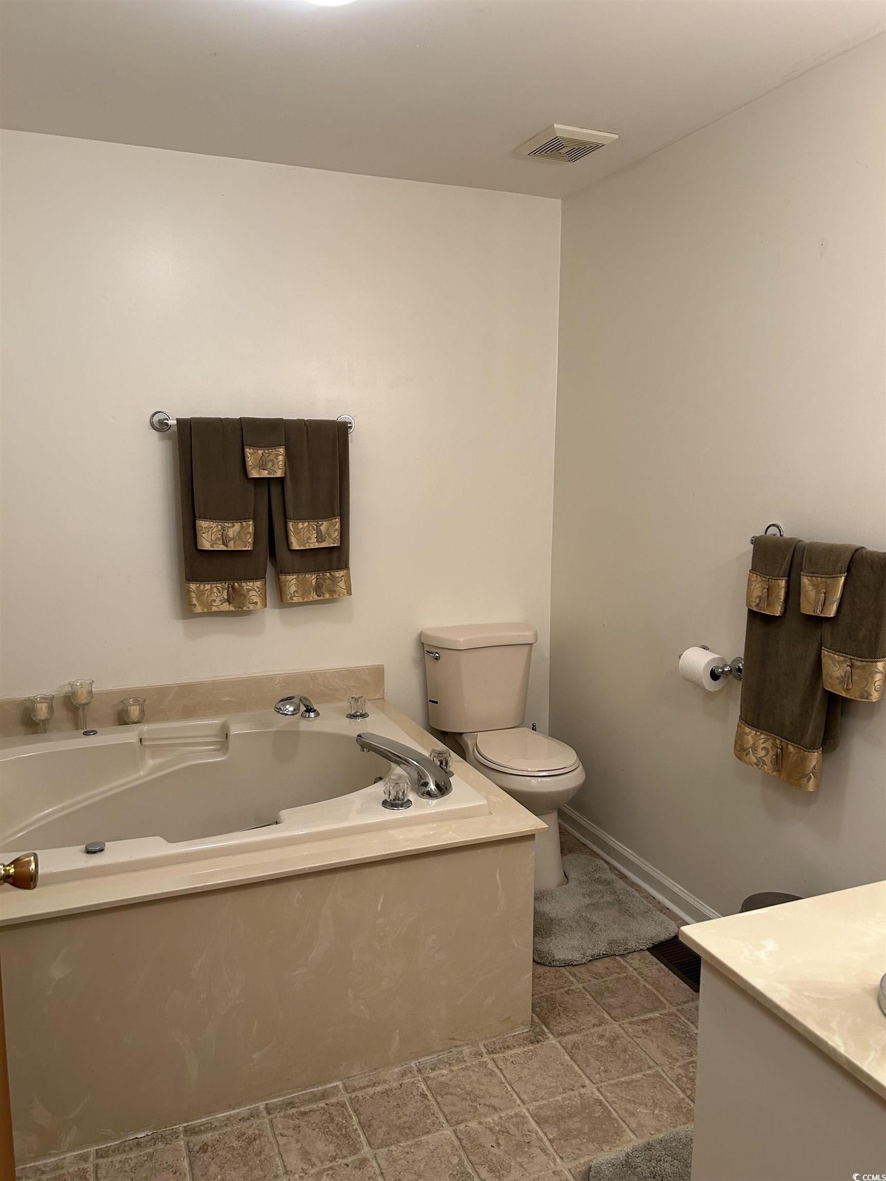 1411 E Harrison St. Property Photo 22