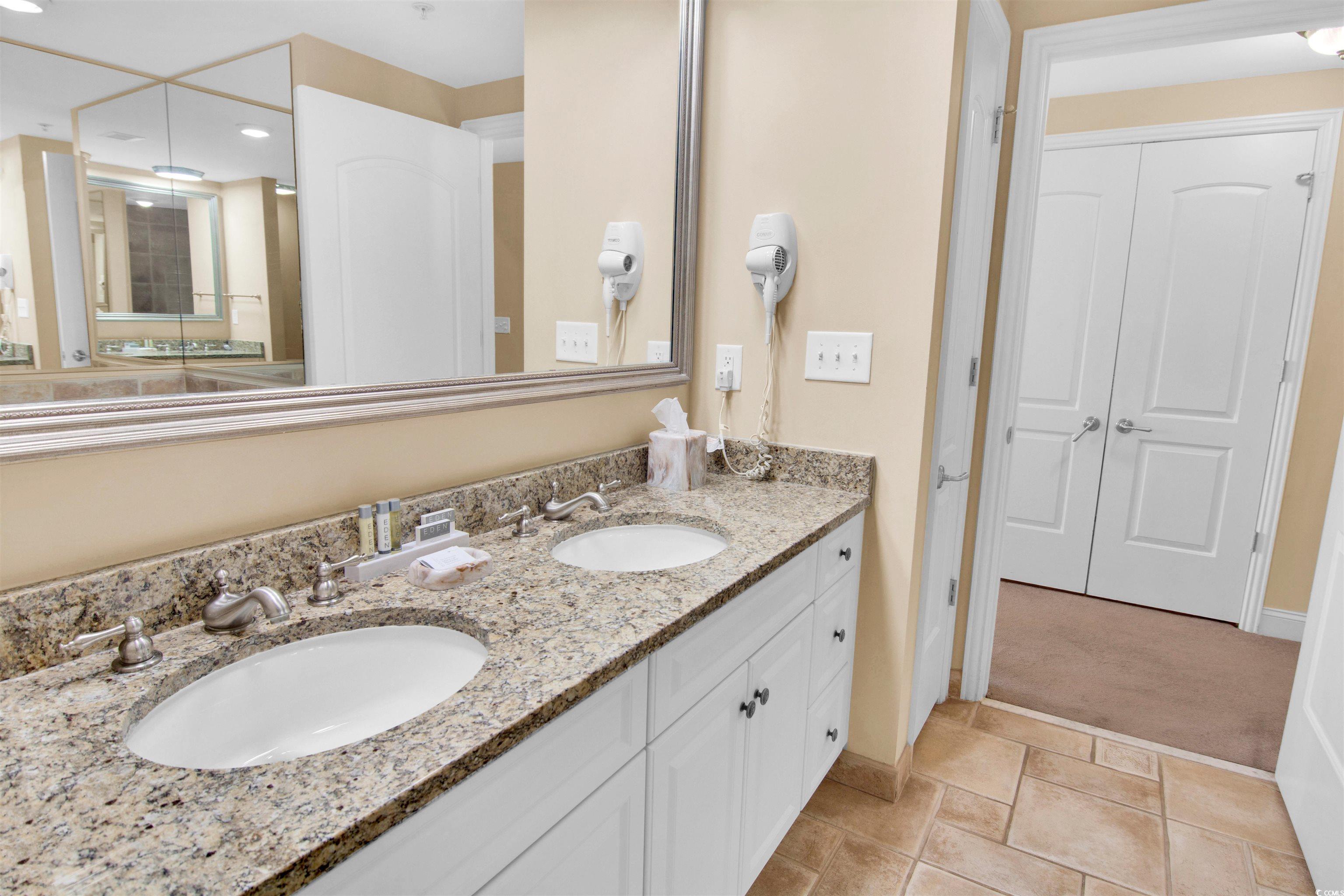 100 North Beach Blvd. Property Photo 18