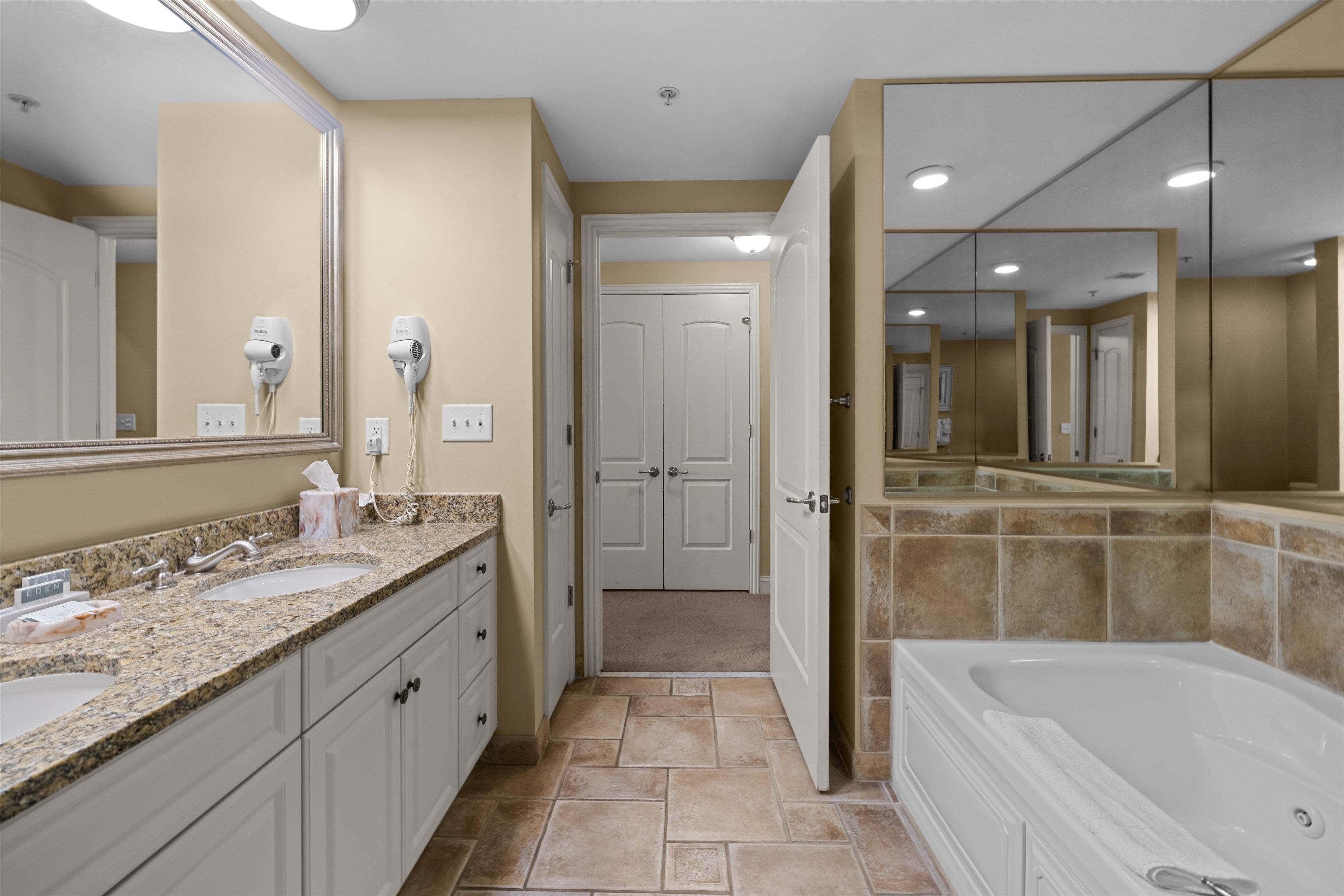 100 North Beach Blvd. Property Photo 20