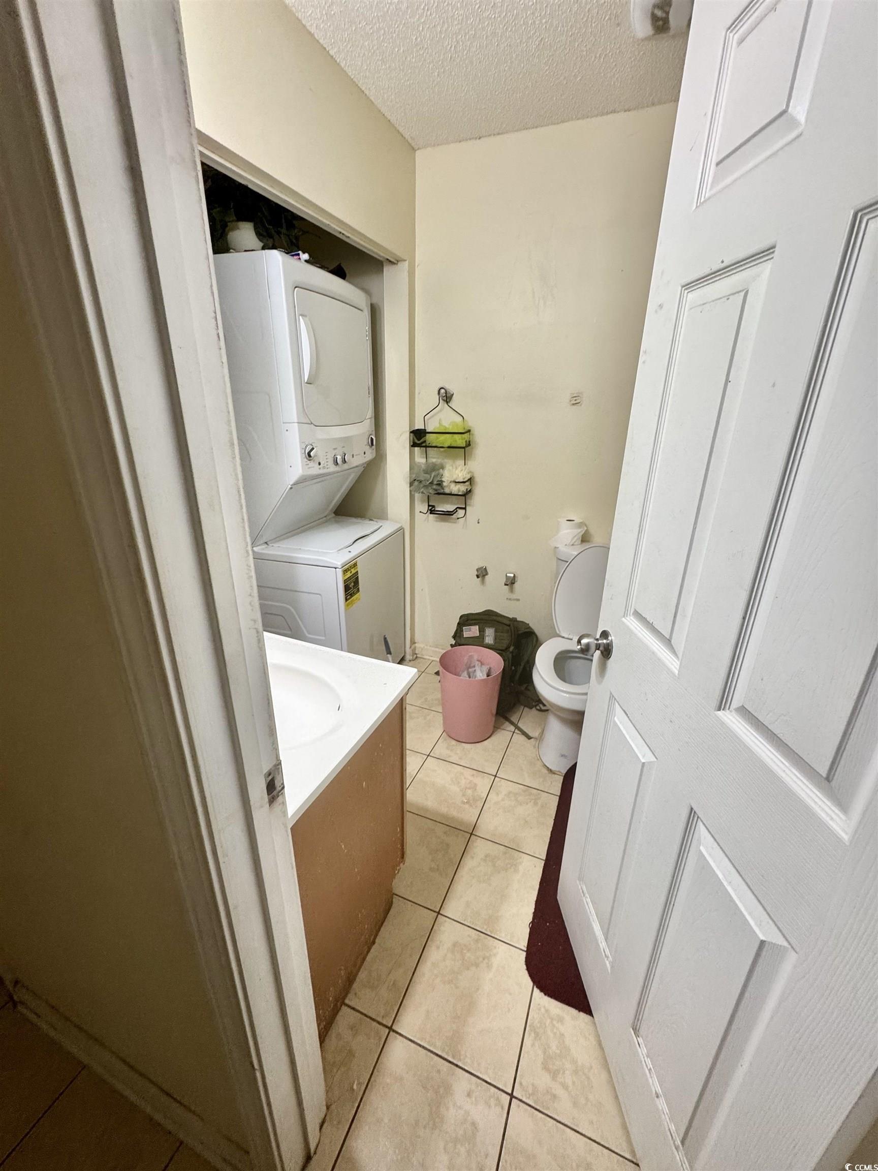 1207 Pinegrove Dr. Property Photo 12