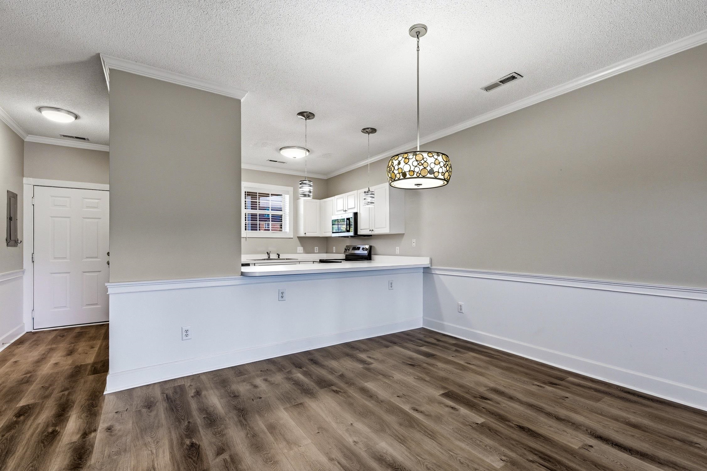 702 Riverwalk Dr. Property Photo 11