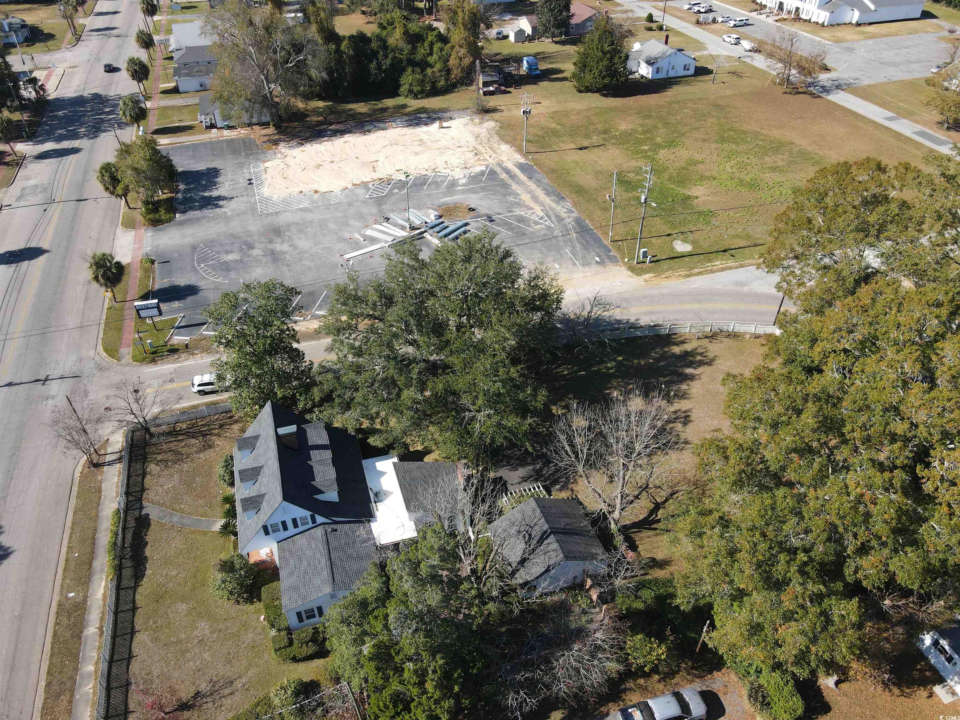 312 E Broad St. Property Photo 10