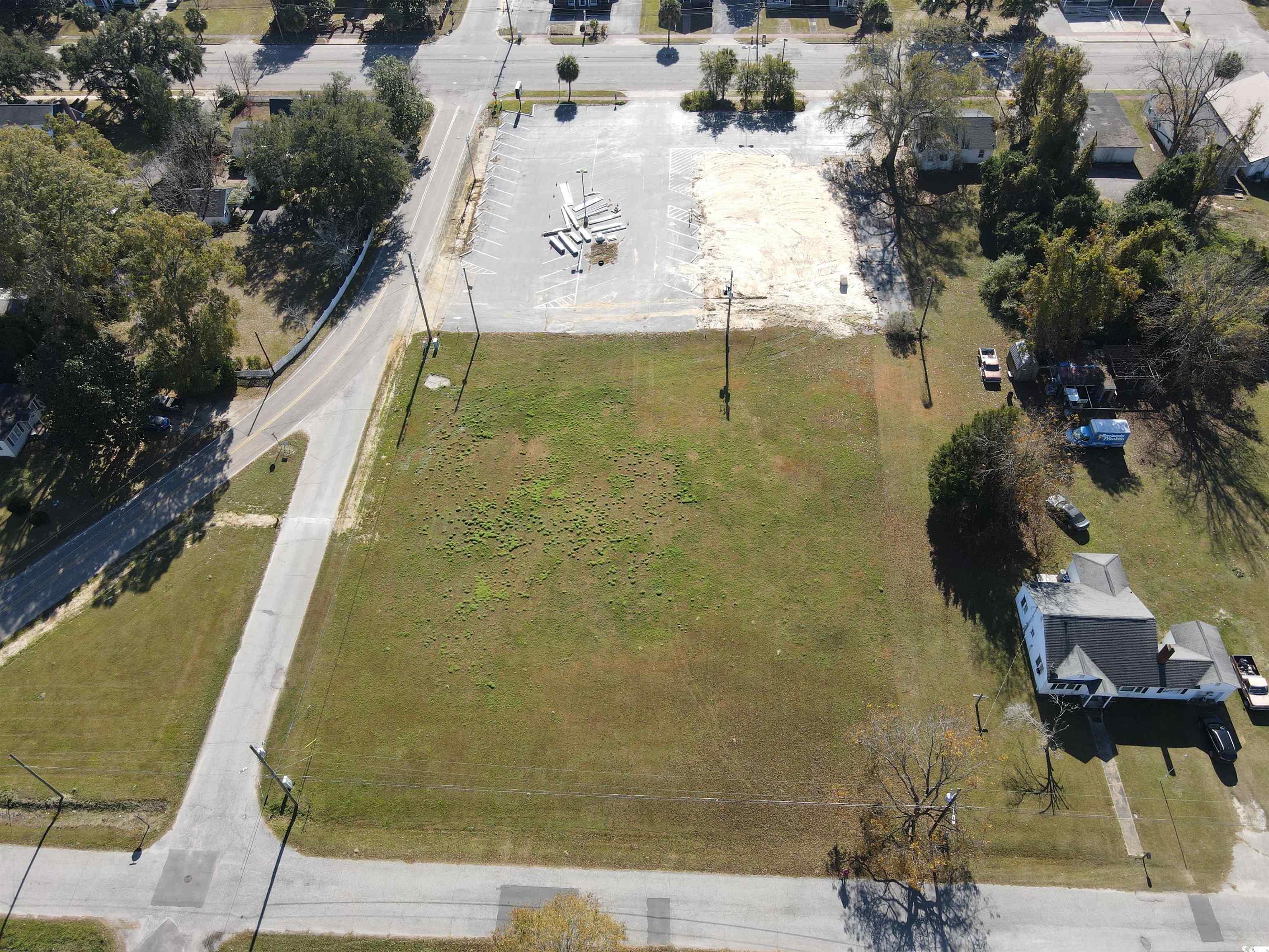 312 E Broad St. Property Photo 11