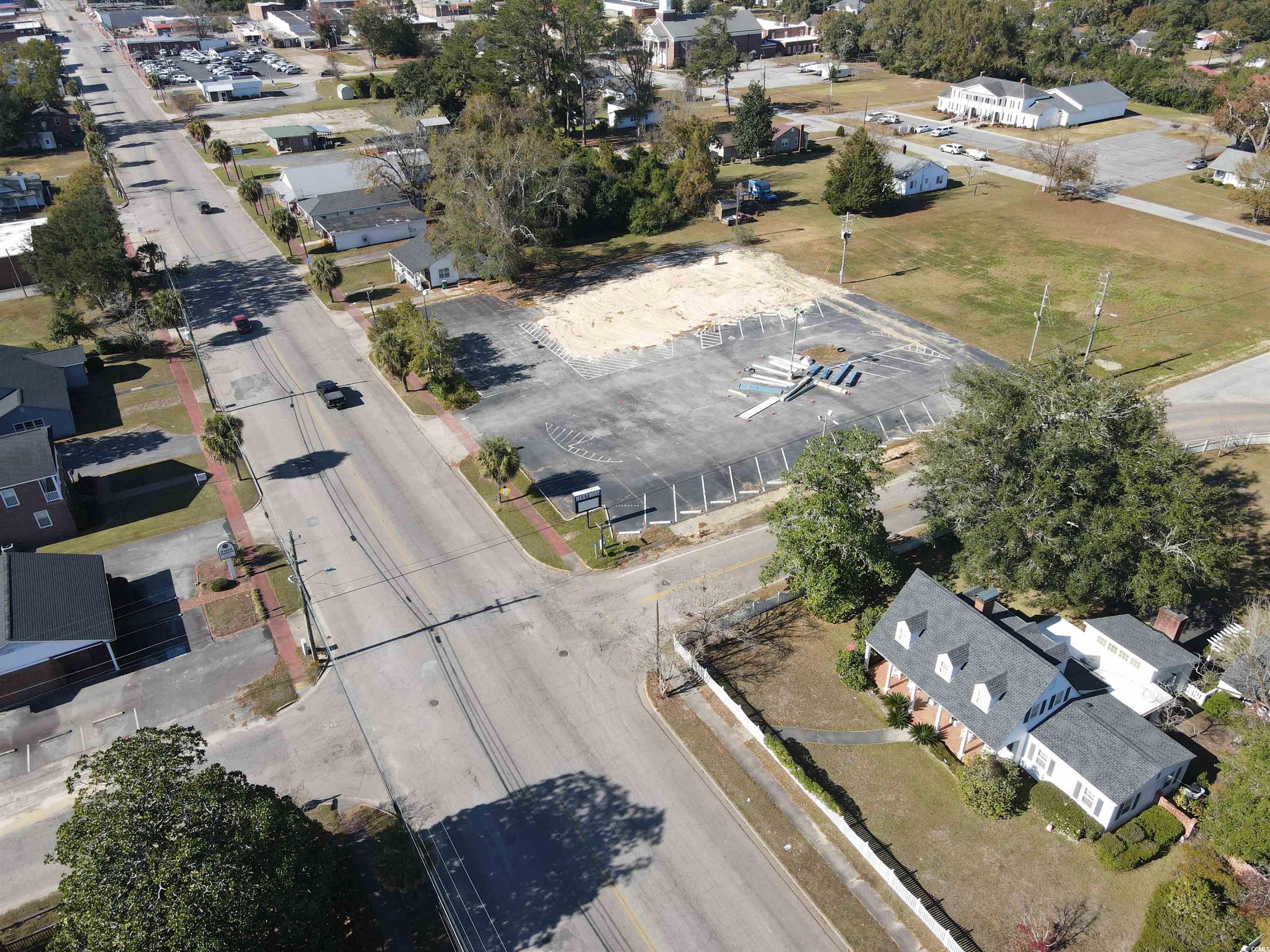 312 E Broad St. Property Photo 16