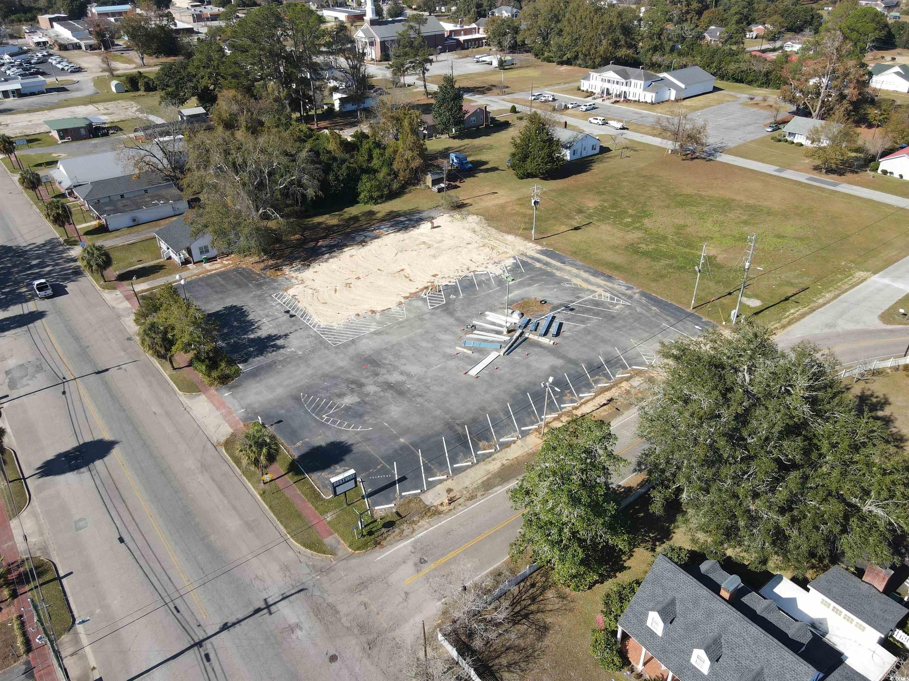 312 E Broad St. Property Photo 17