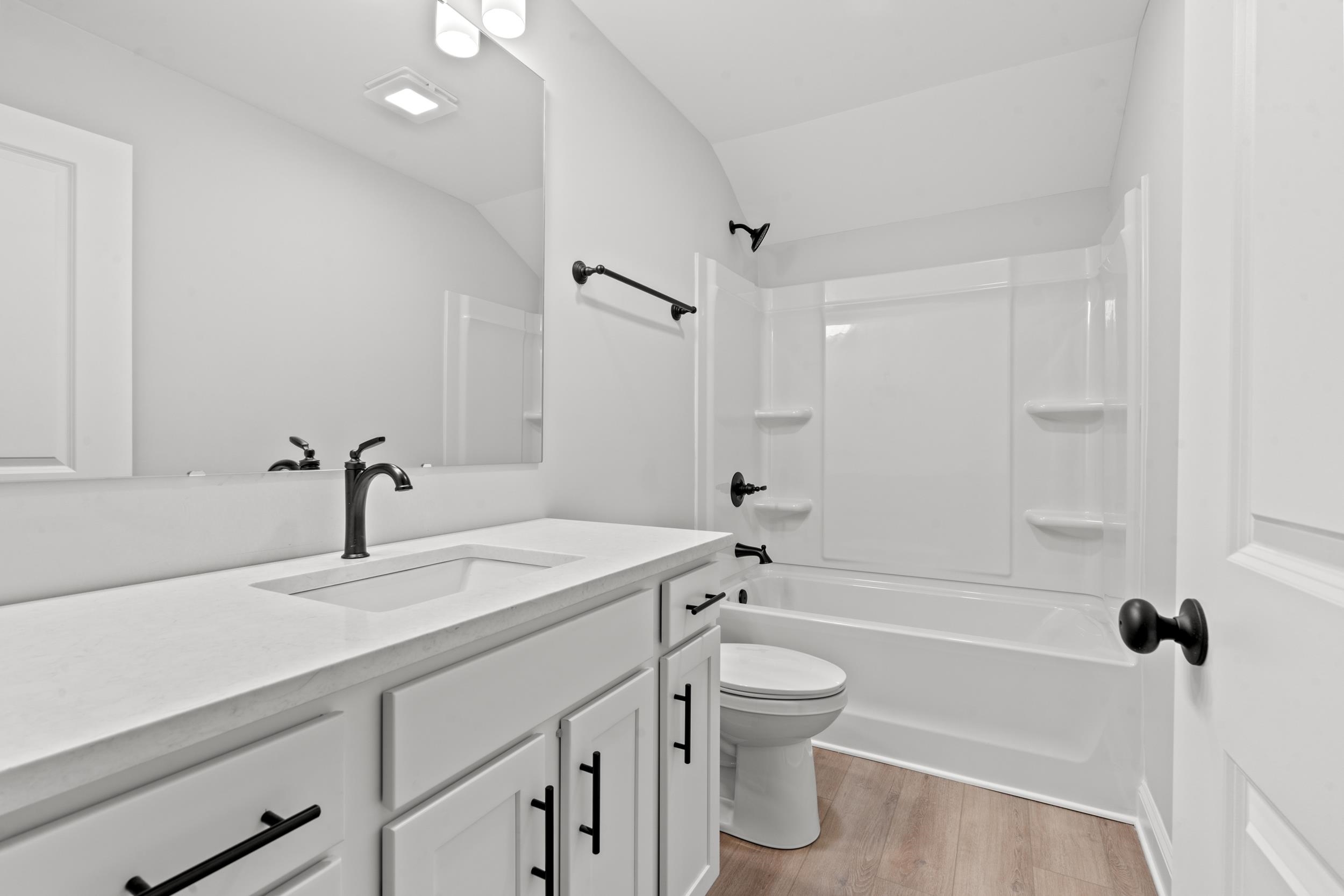 1505 Crooked Hook Rd. Property Photo 15
