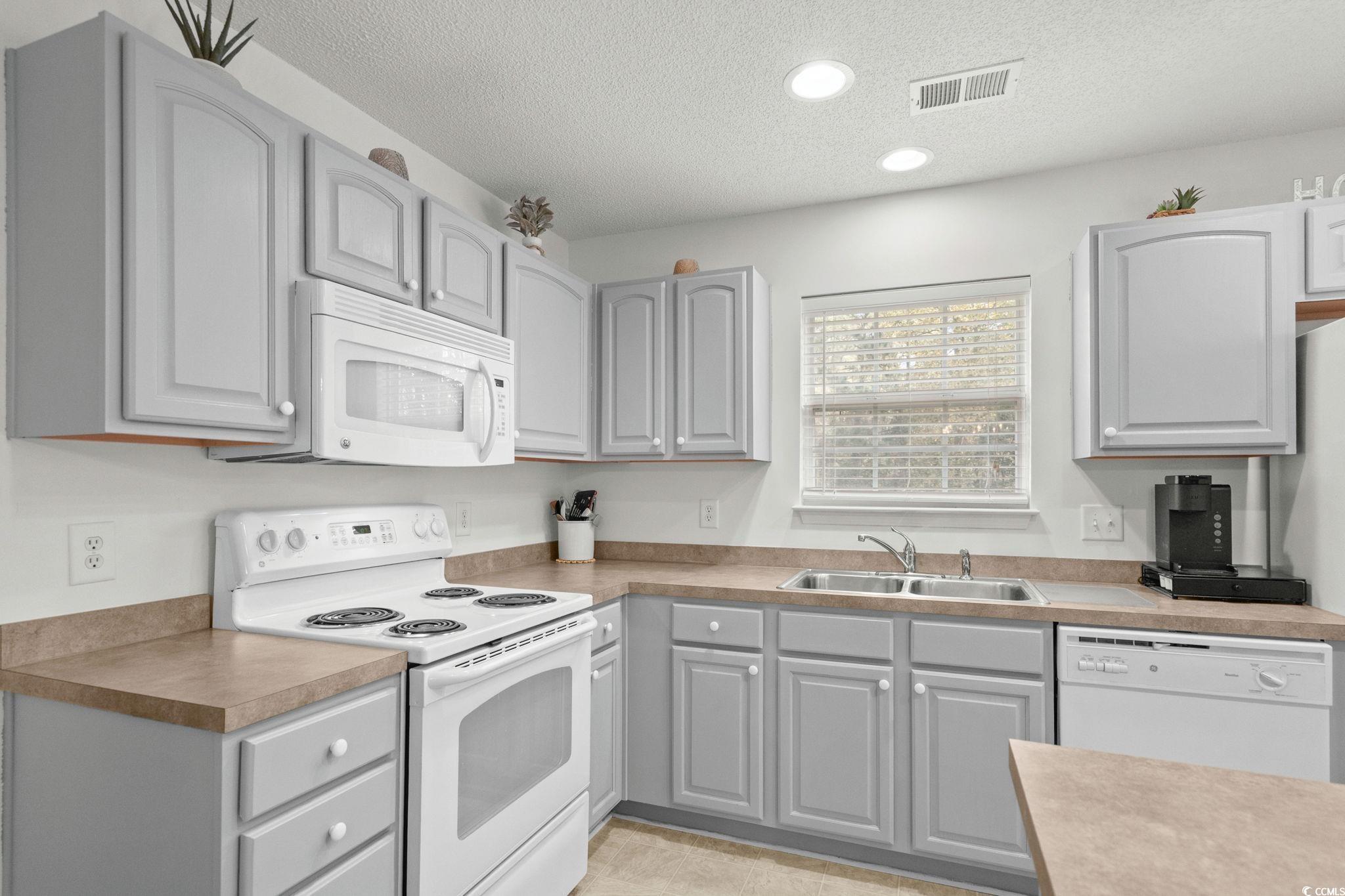 399 Seabert Rd. Property Photo 16