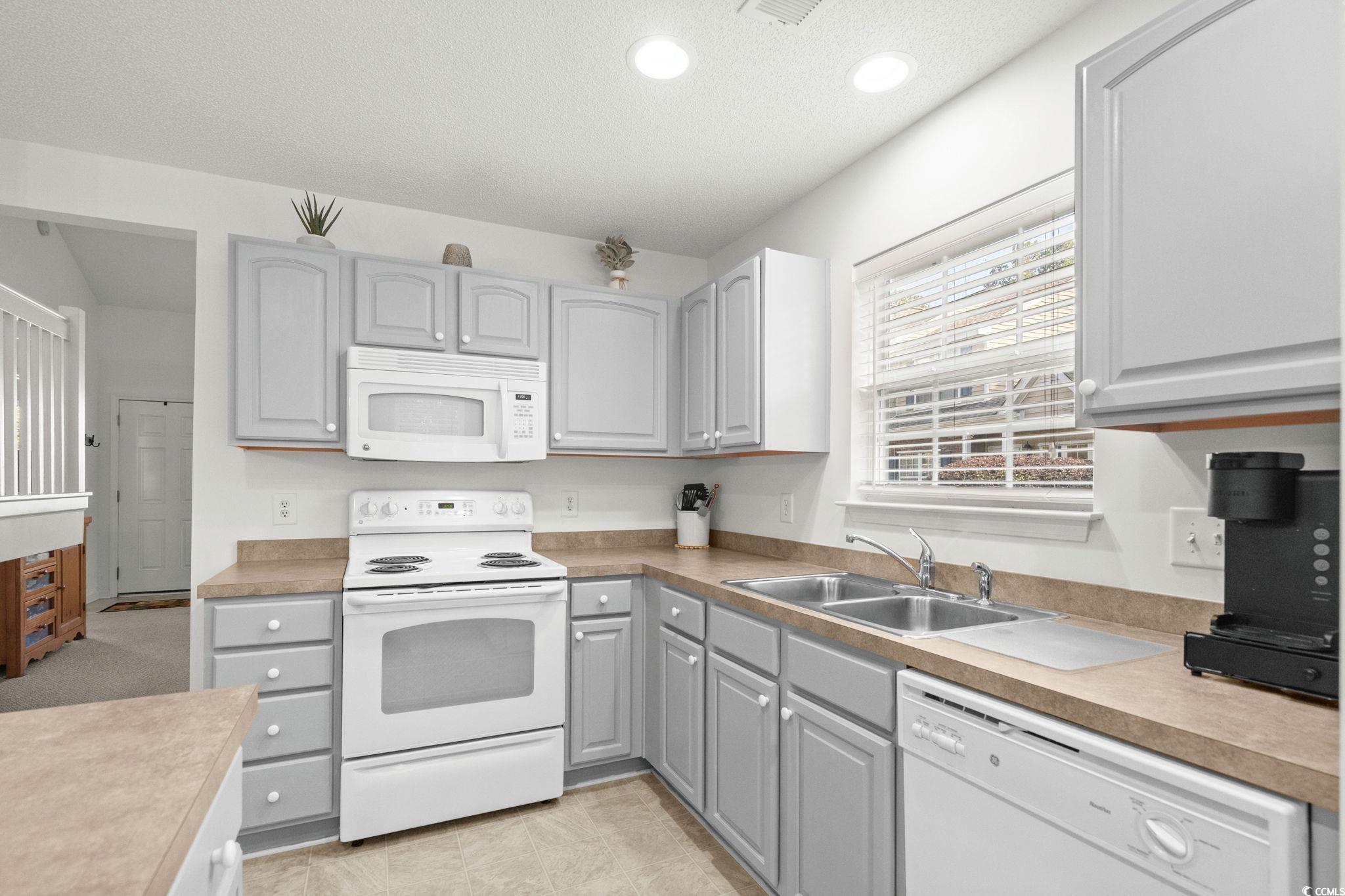 399 Seabert Rd. Property Photo 17