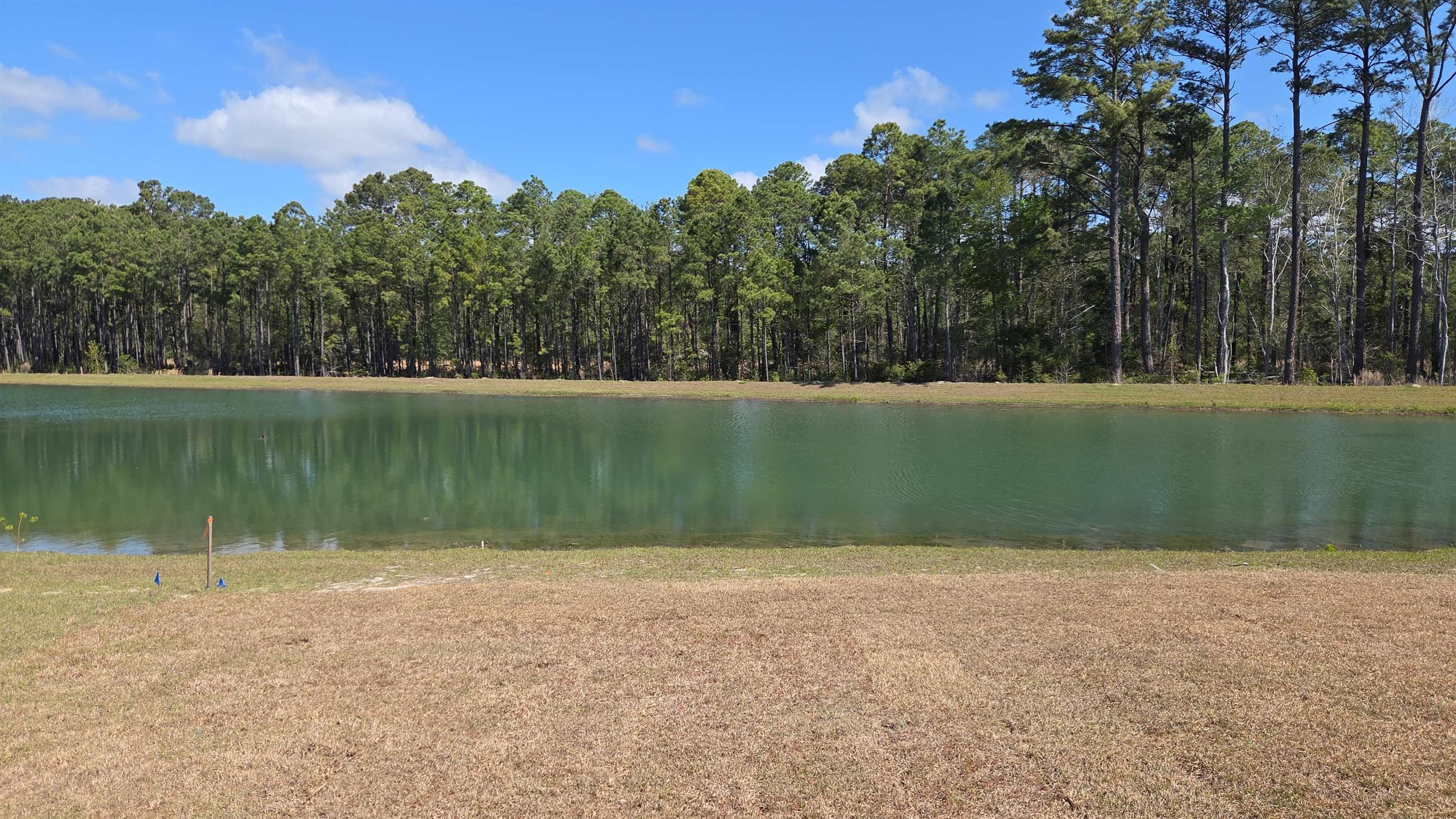 1558 Breakwater Dr. Property Photo 3