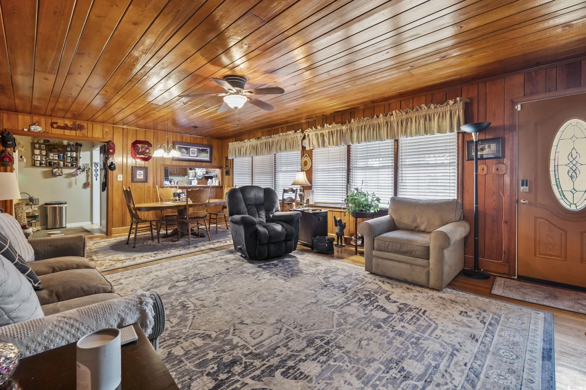 1817 South Island Rd. Property Photo 7