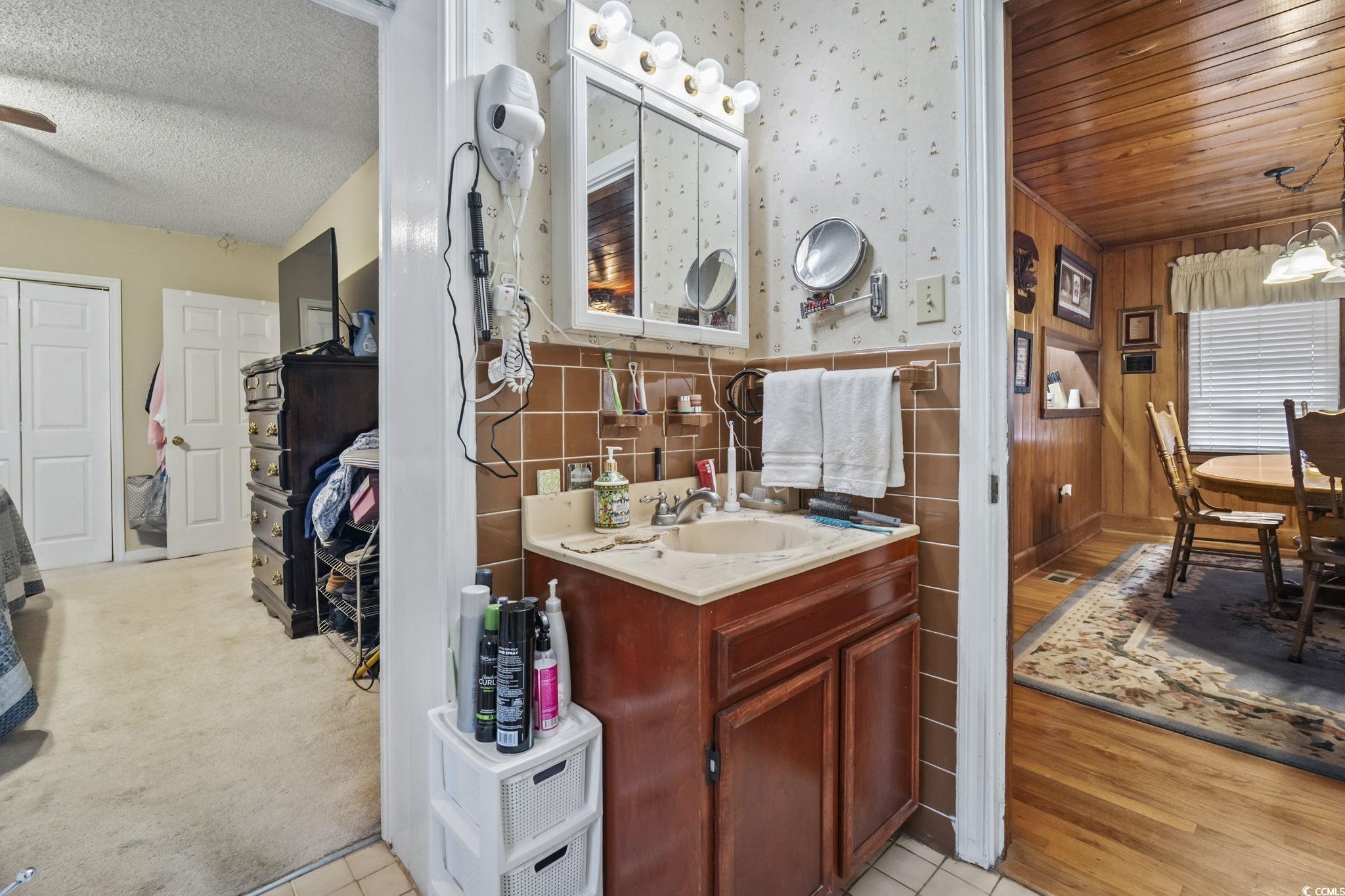 1817 South Island Rd. Property Photo 27