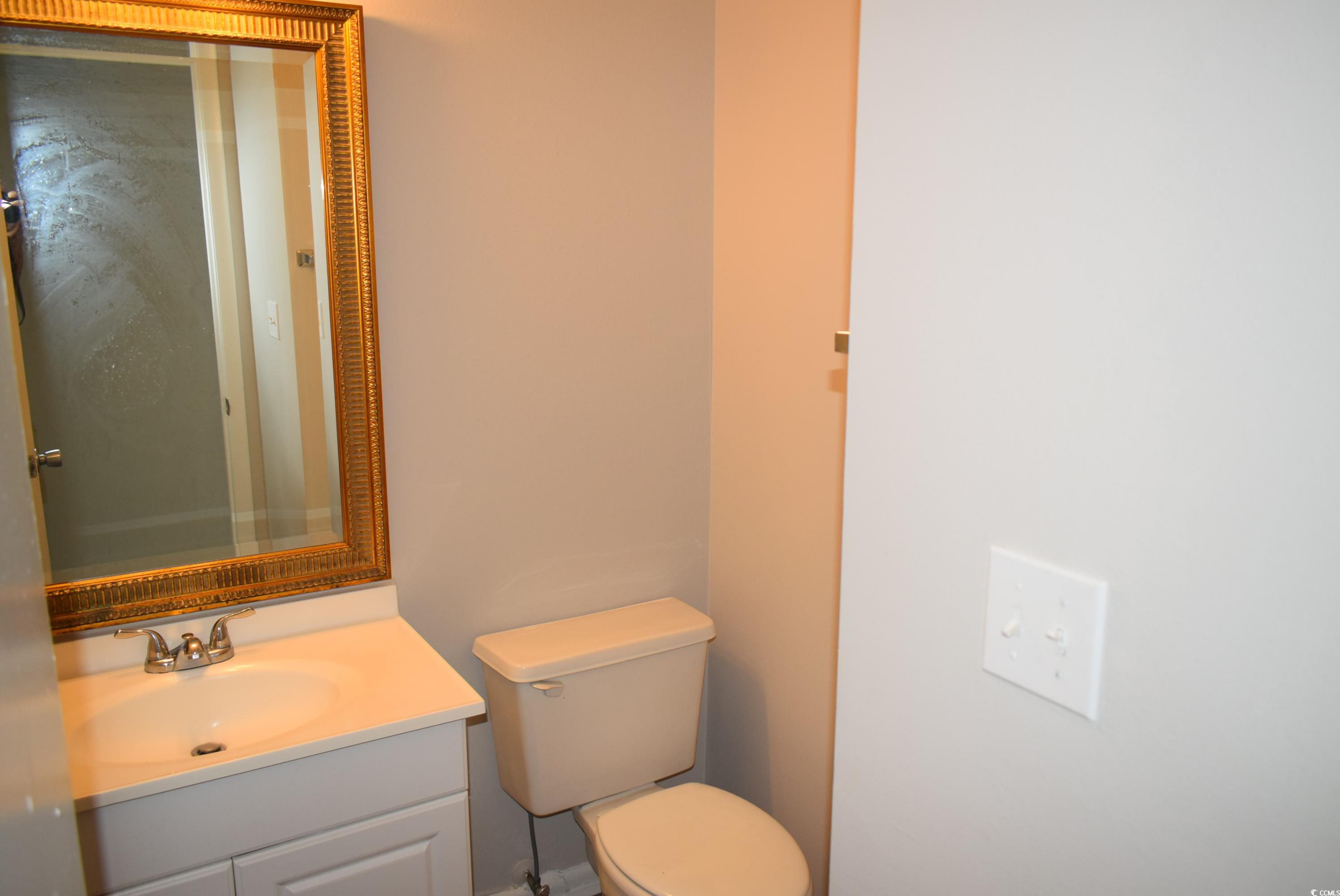 1208 Pinegrove Dr. Property Photo 4