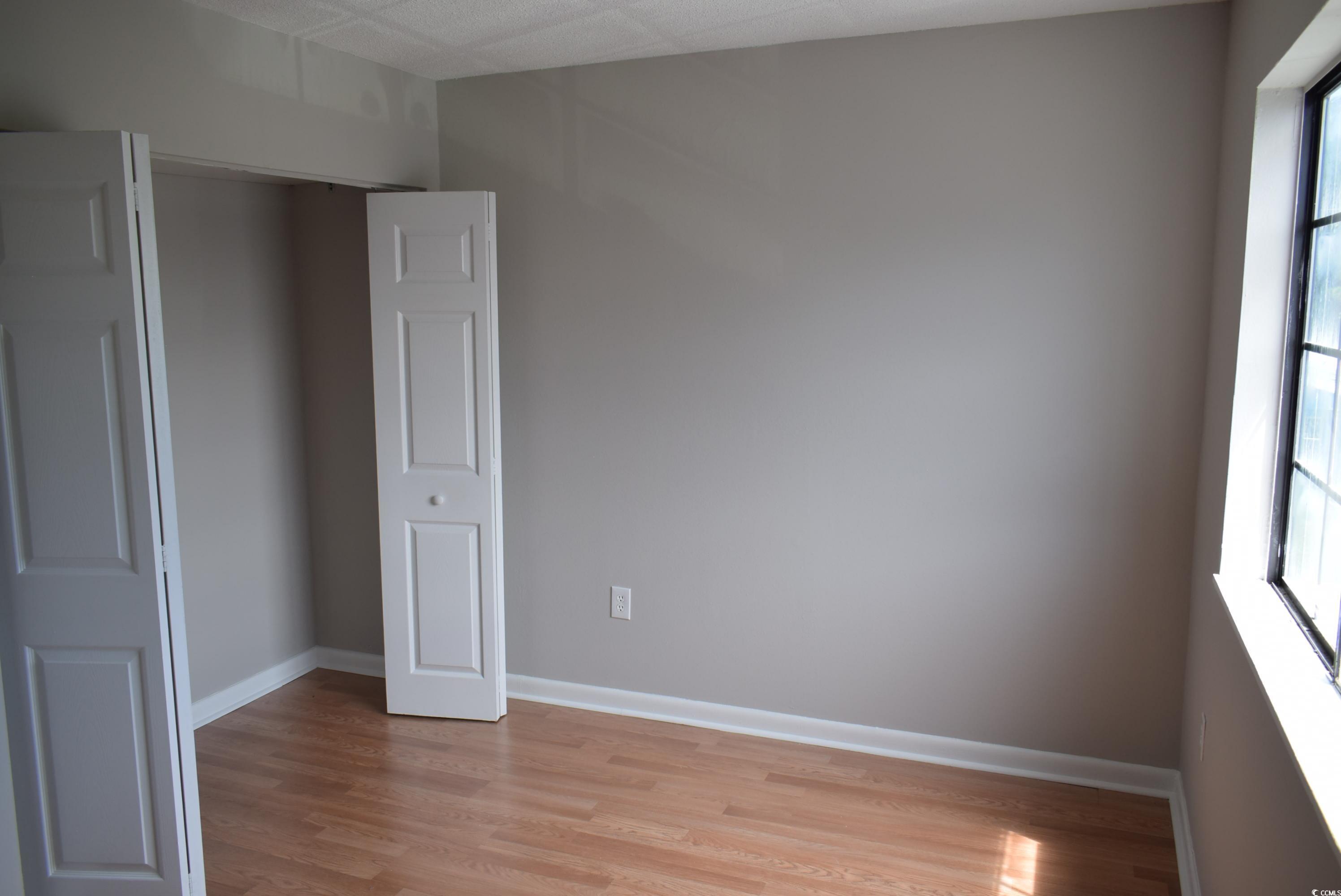 1208 Pinegrove Dr. Property Photo 6