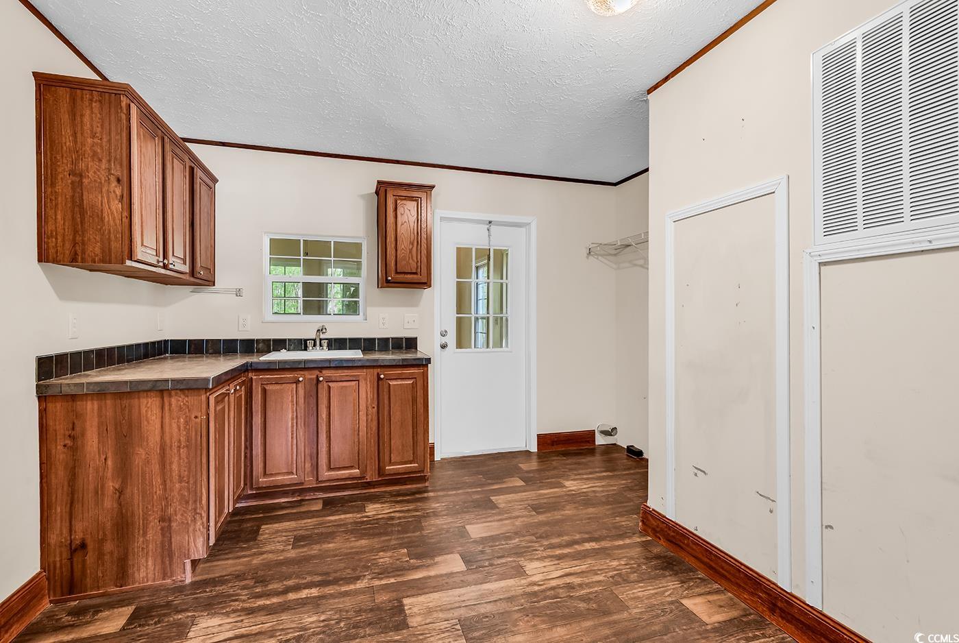 780 Finley Circle Property Photo 10