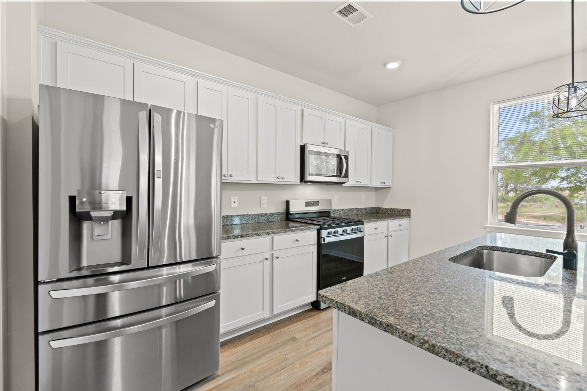 331 Picnic Basket Pl. Property Photo 10