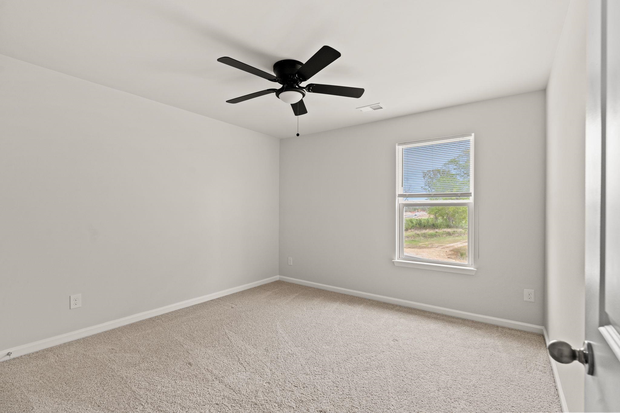 331 Picnic Basket Pl. Property Photo 18