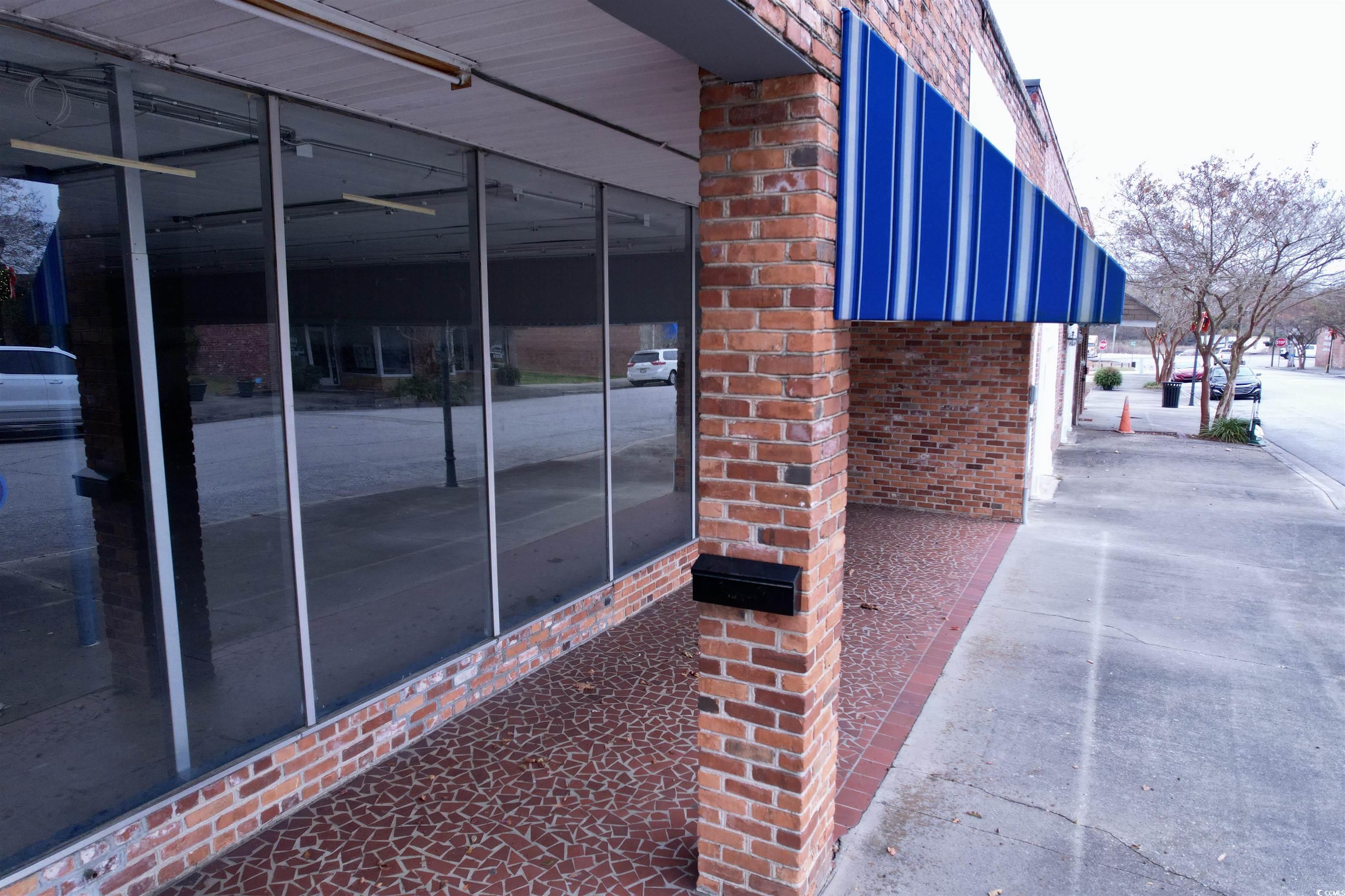 134 Hampton Ave. Property Photo 3