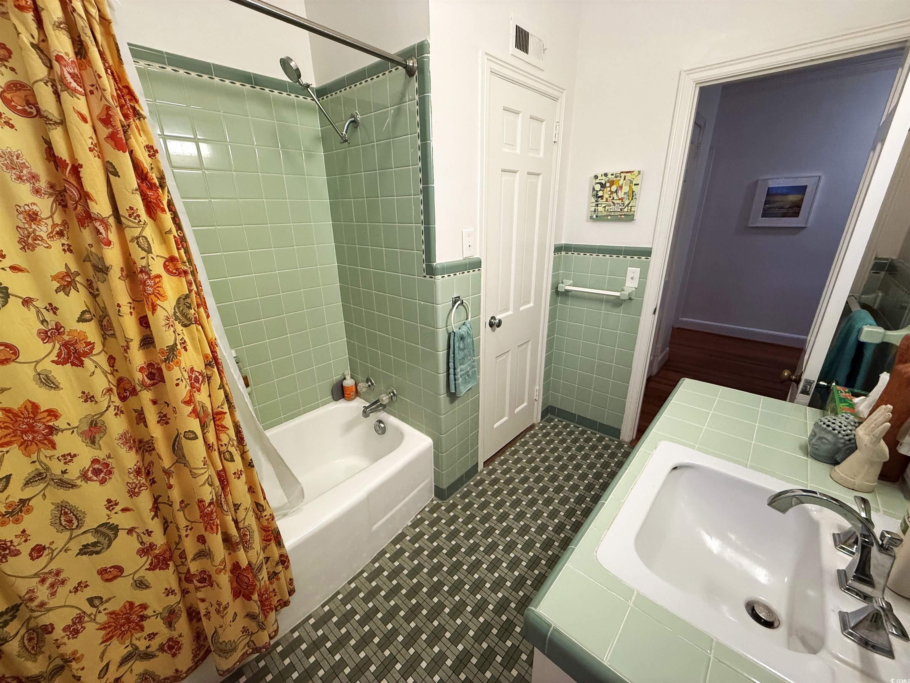 220 Brantley St. Property Photo 27