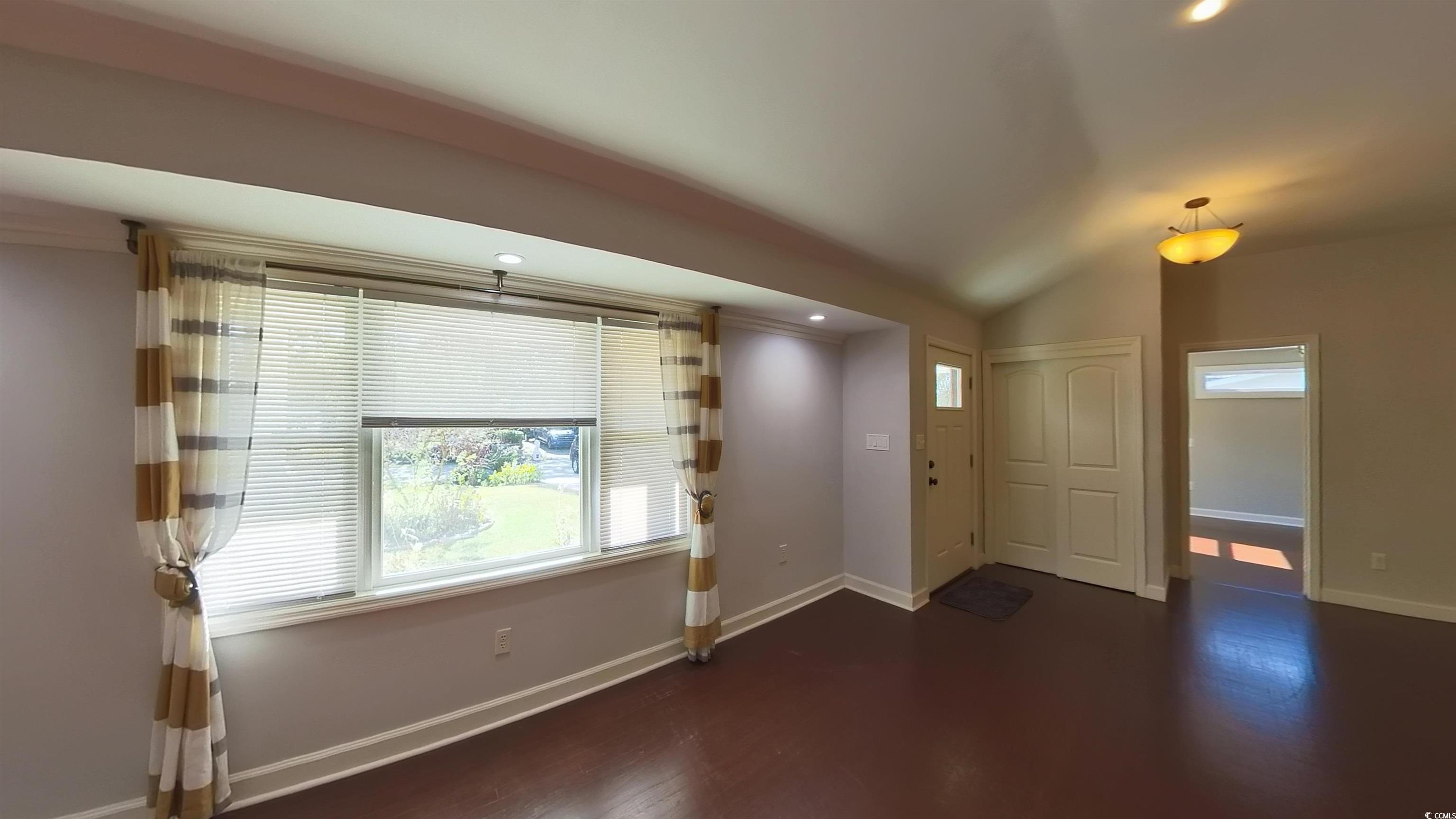 710 Yucca Ave. Property Photo 3