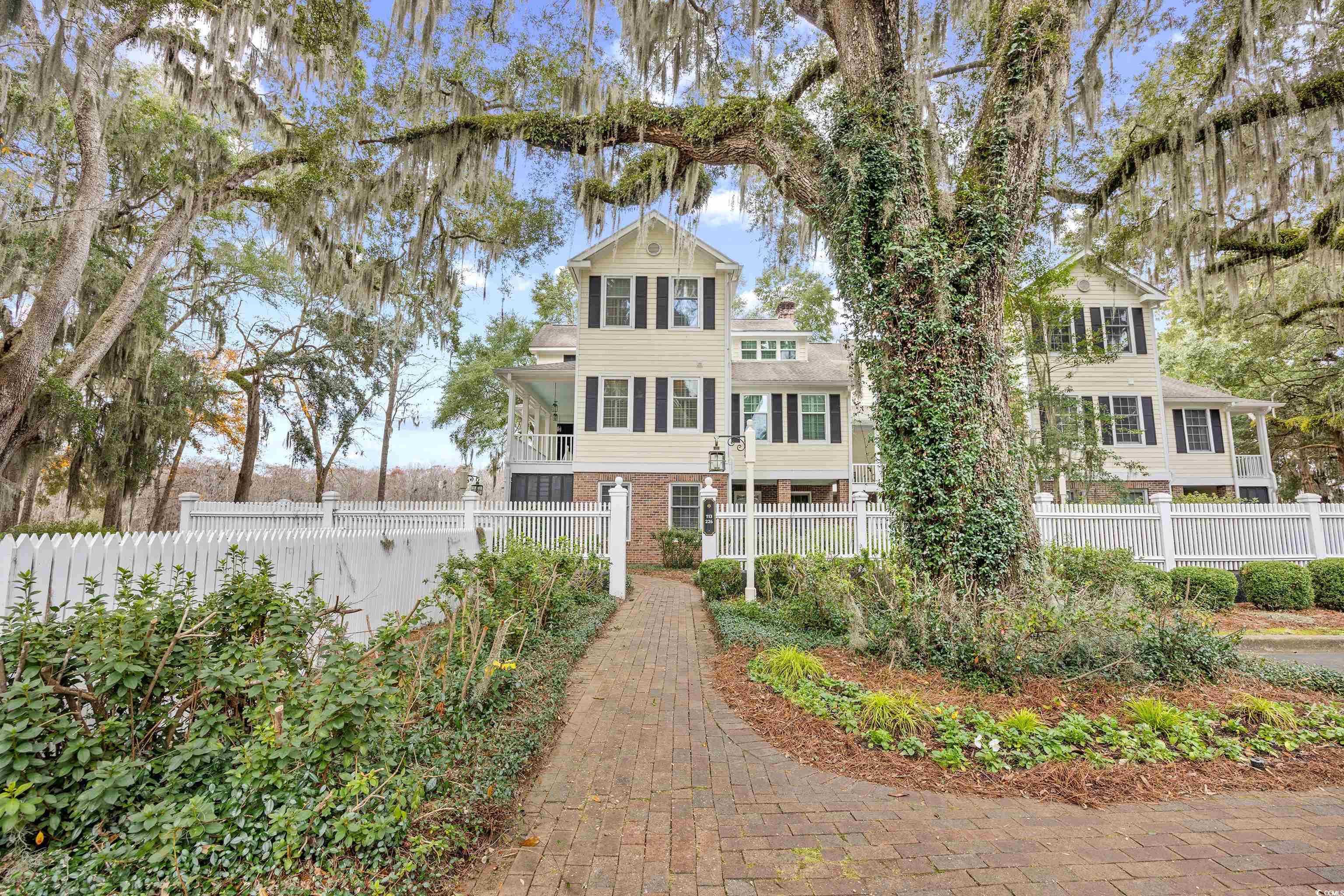 1970 Governors Landing Rd.