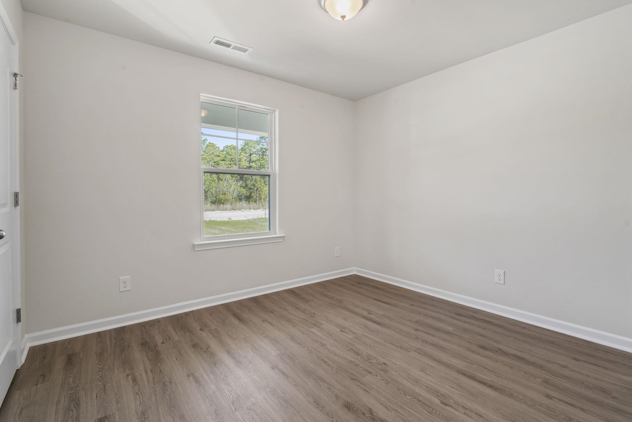2642 Tansy Rd. Property Photo 2