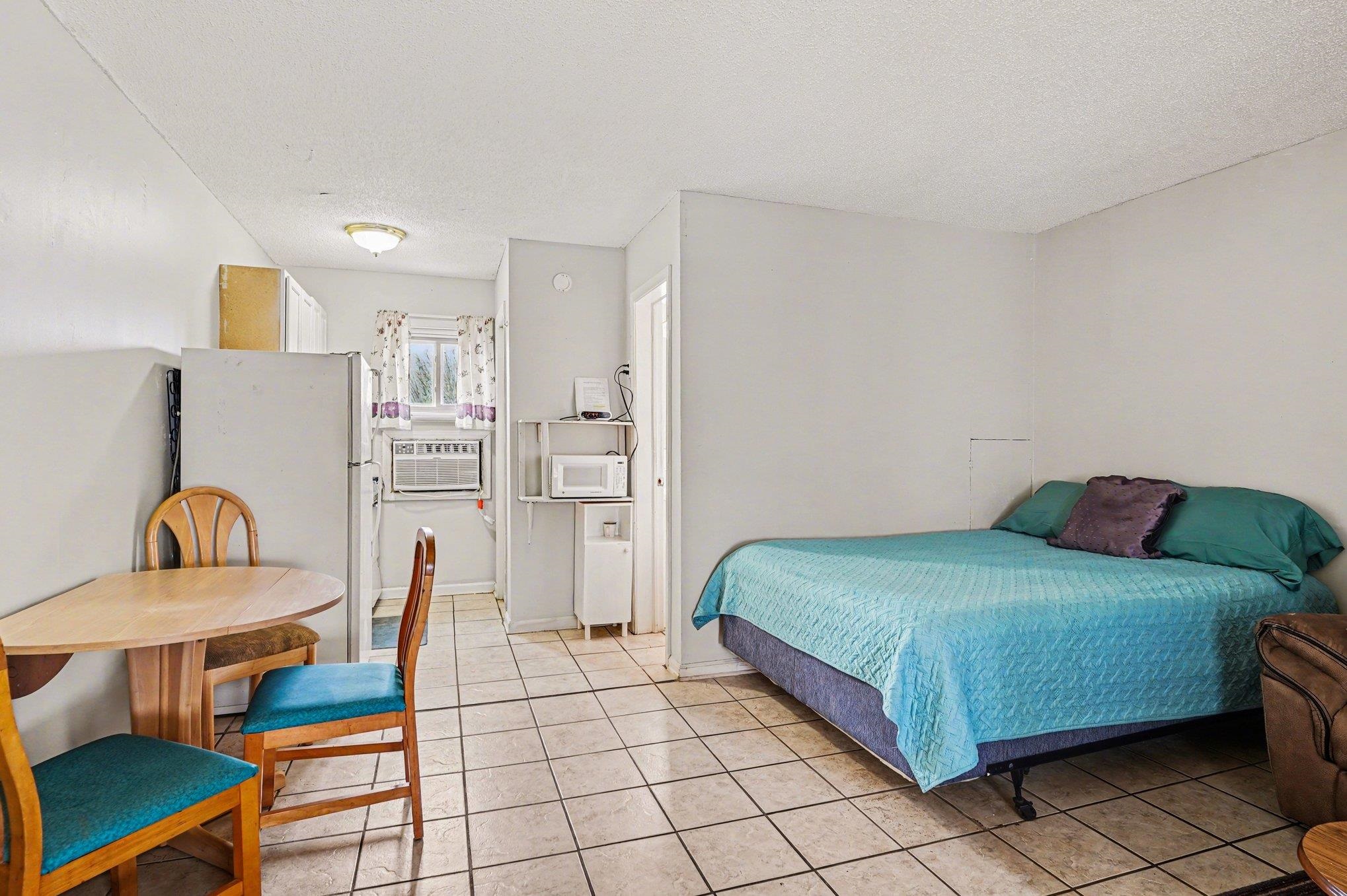 307 Flagg St. Property Photo 7