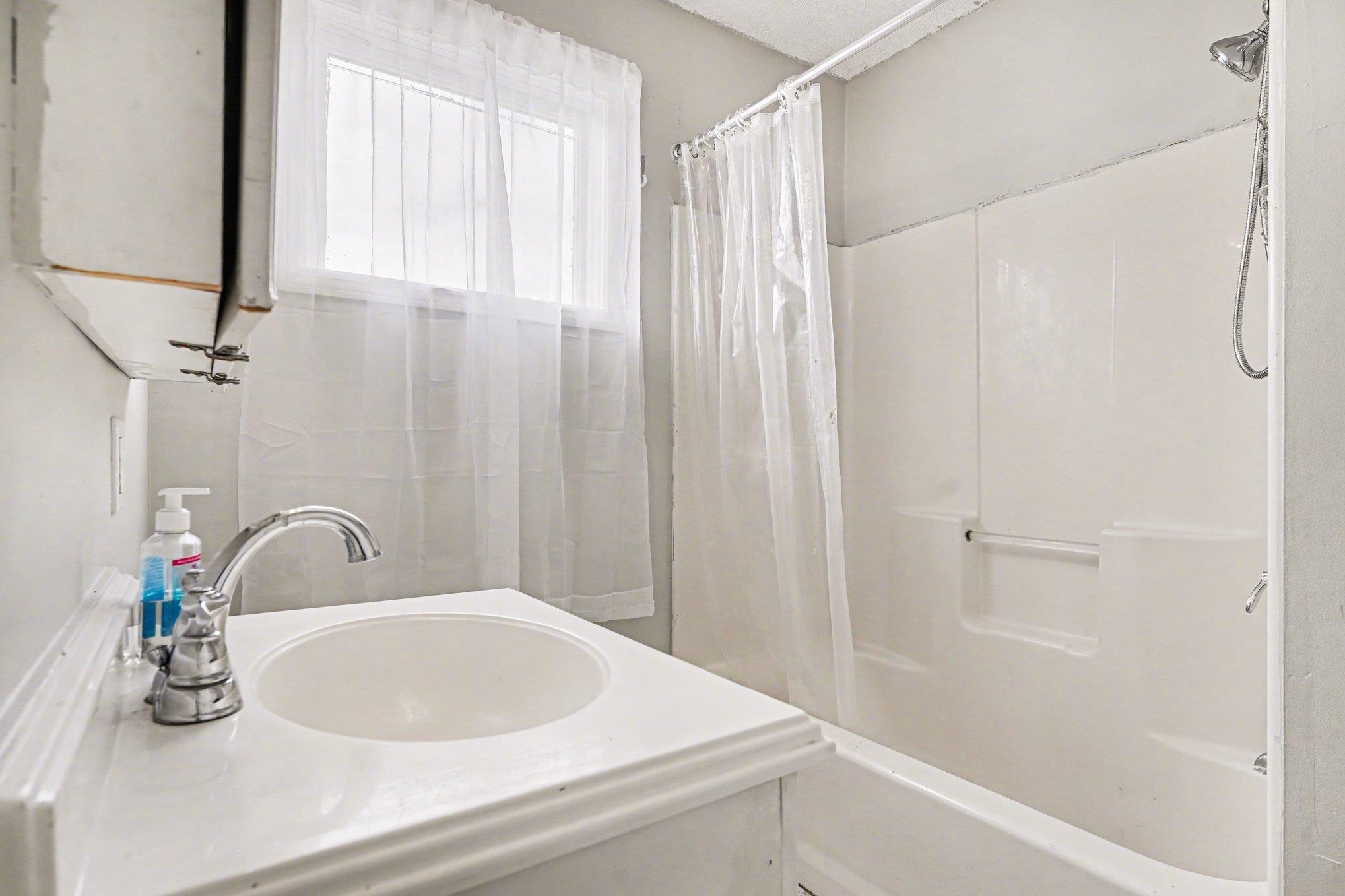 307 Flagg St. Property Photo 12
