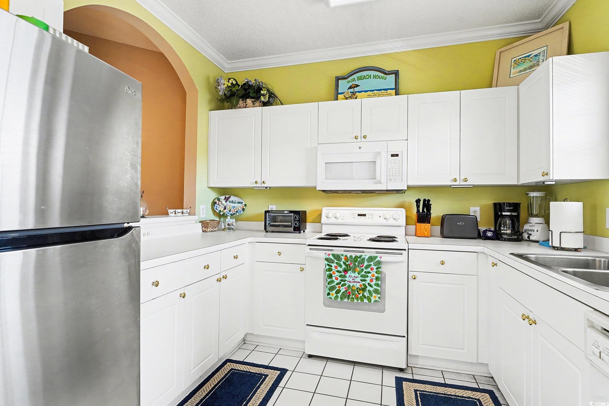 5750 Oyster Catcher Dr. Property Photo 8