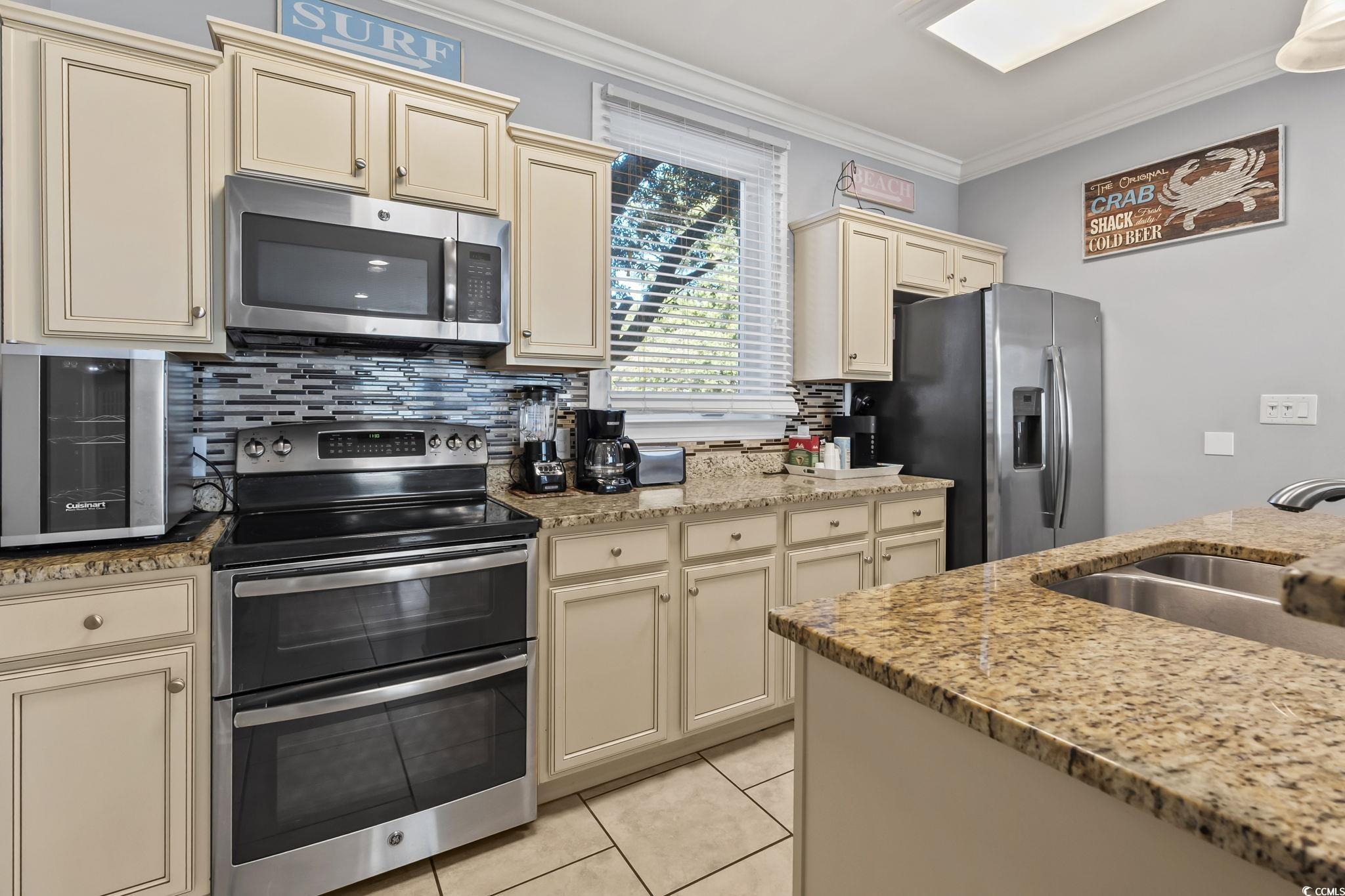 7401 N Ocean Blvd. Property Photo 6