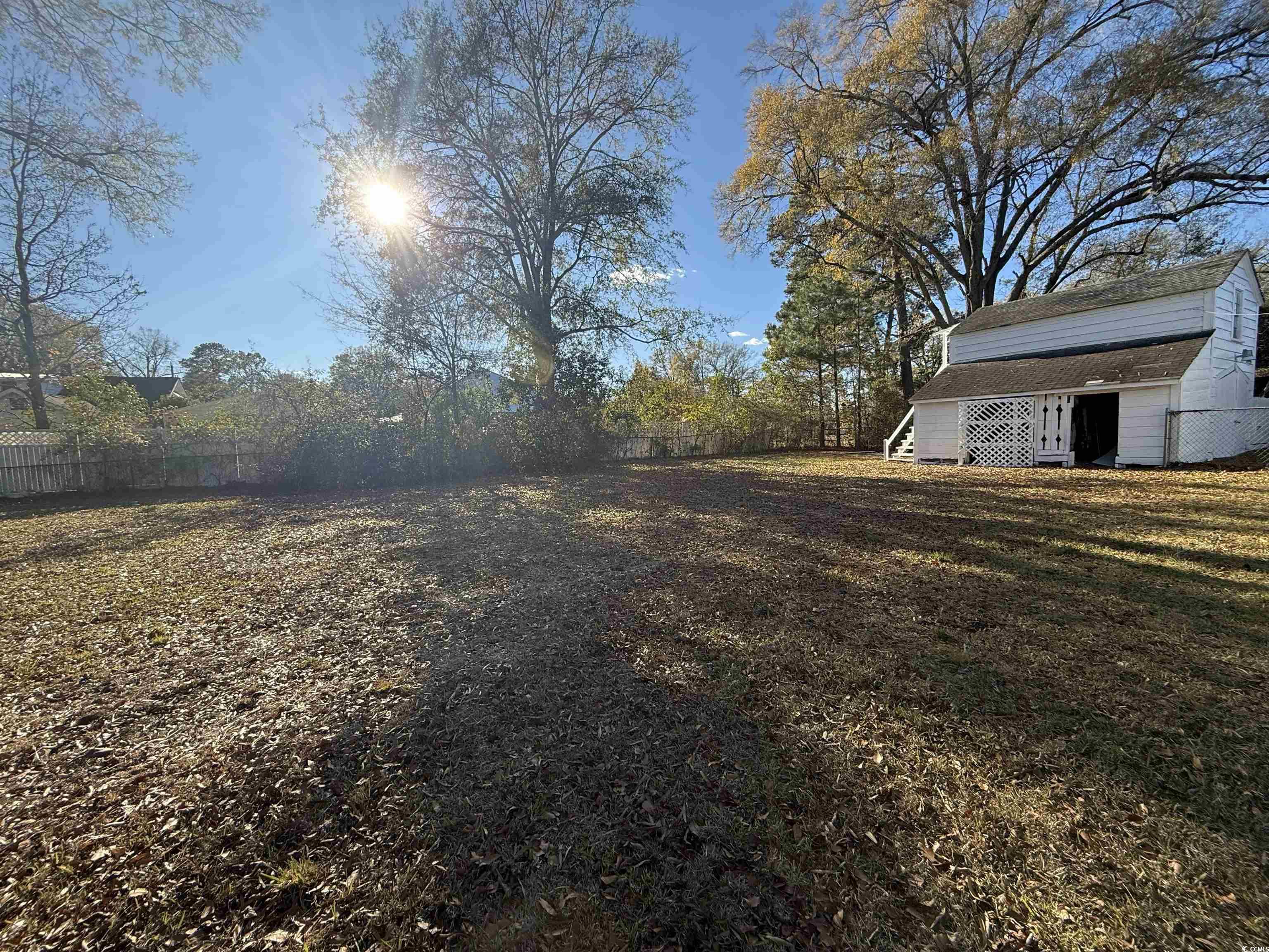 305 E Bamberg St. Property Photo 2