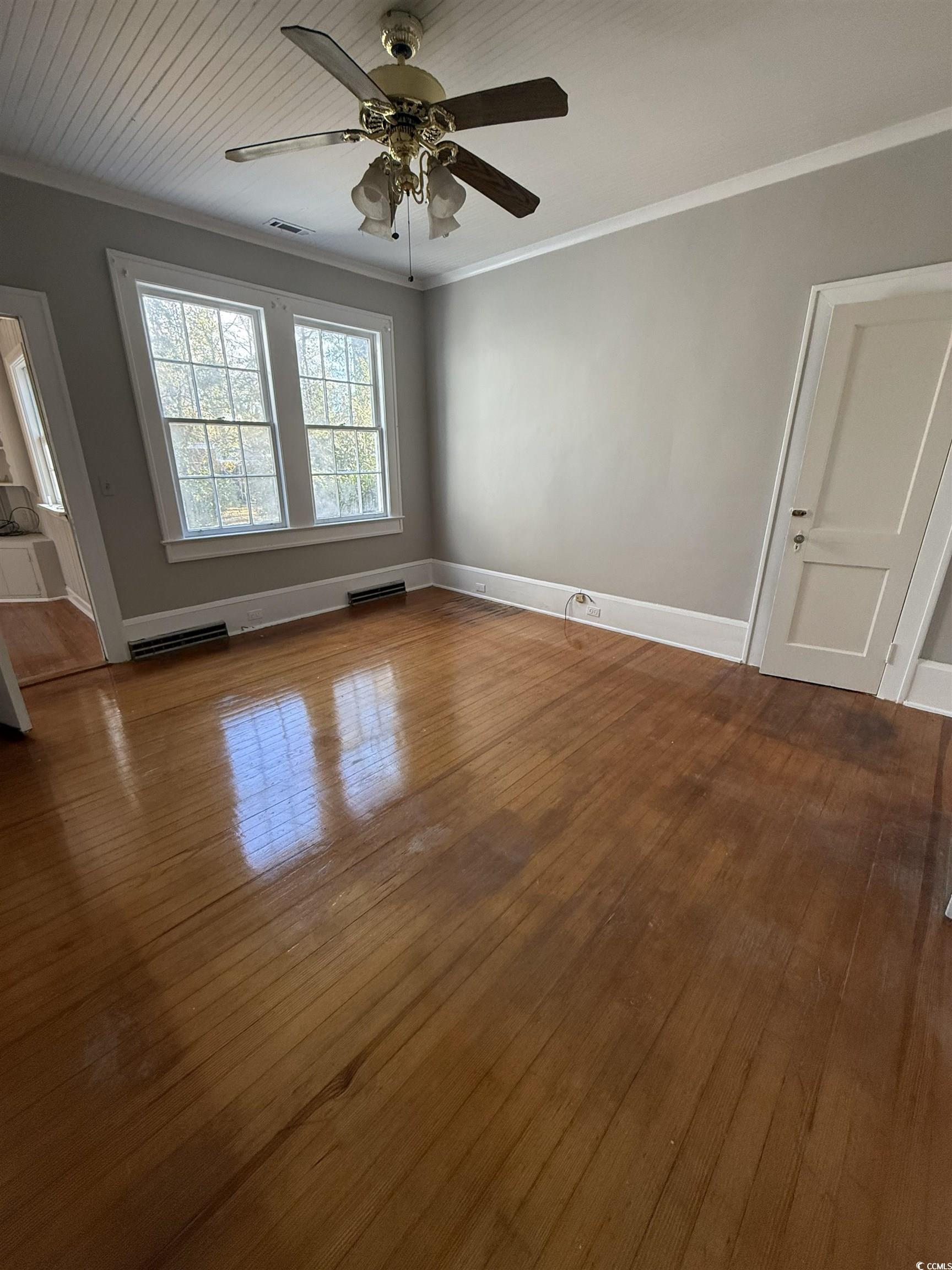 305 E Bamberg St. Property Photo 5
