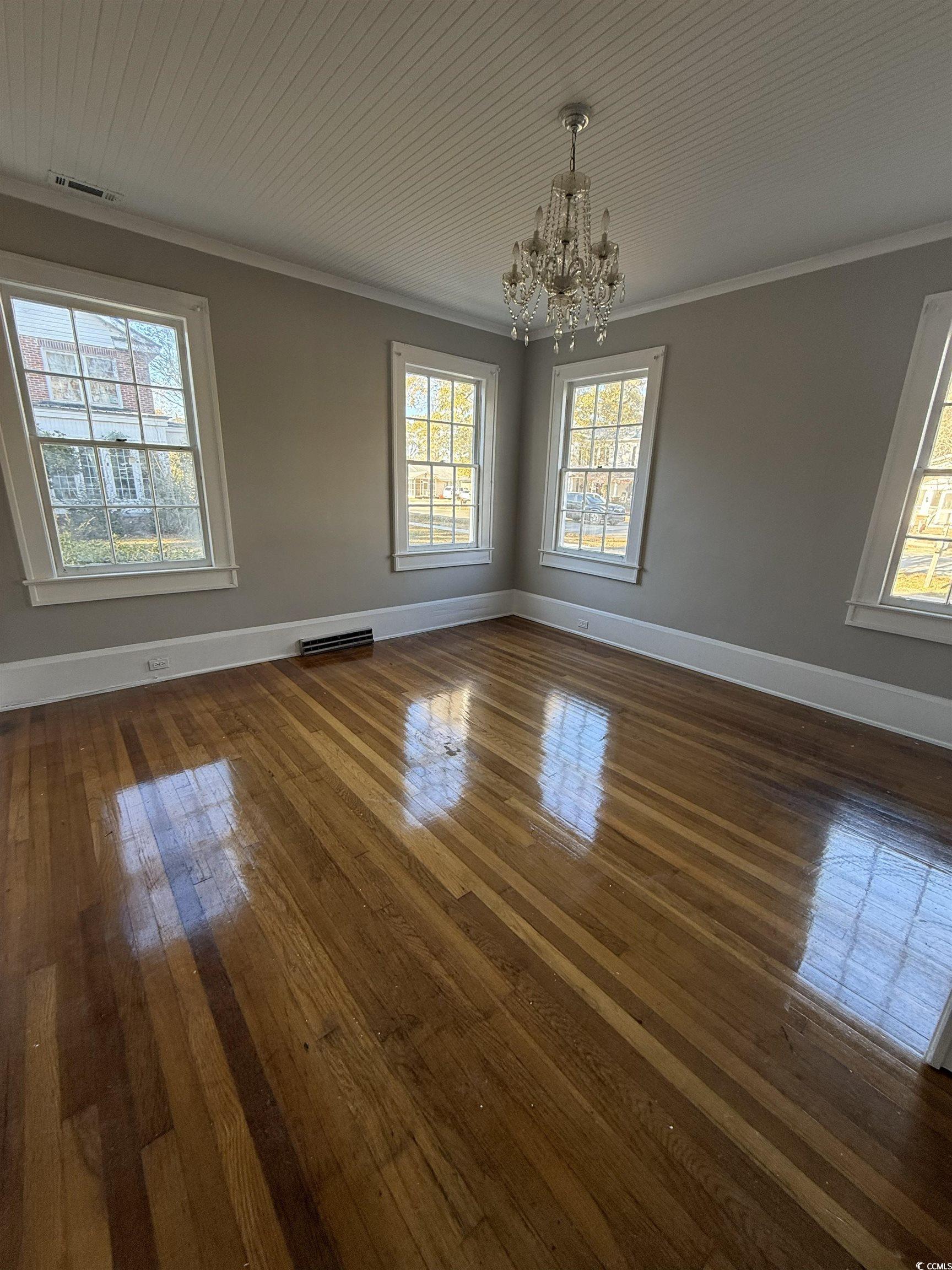 305 E Bamberg St. Property Photo 6