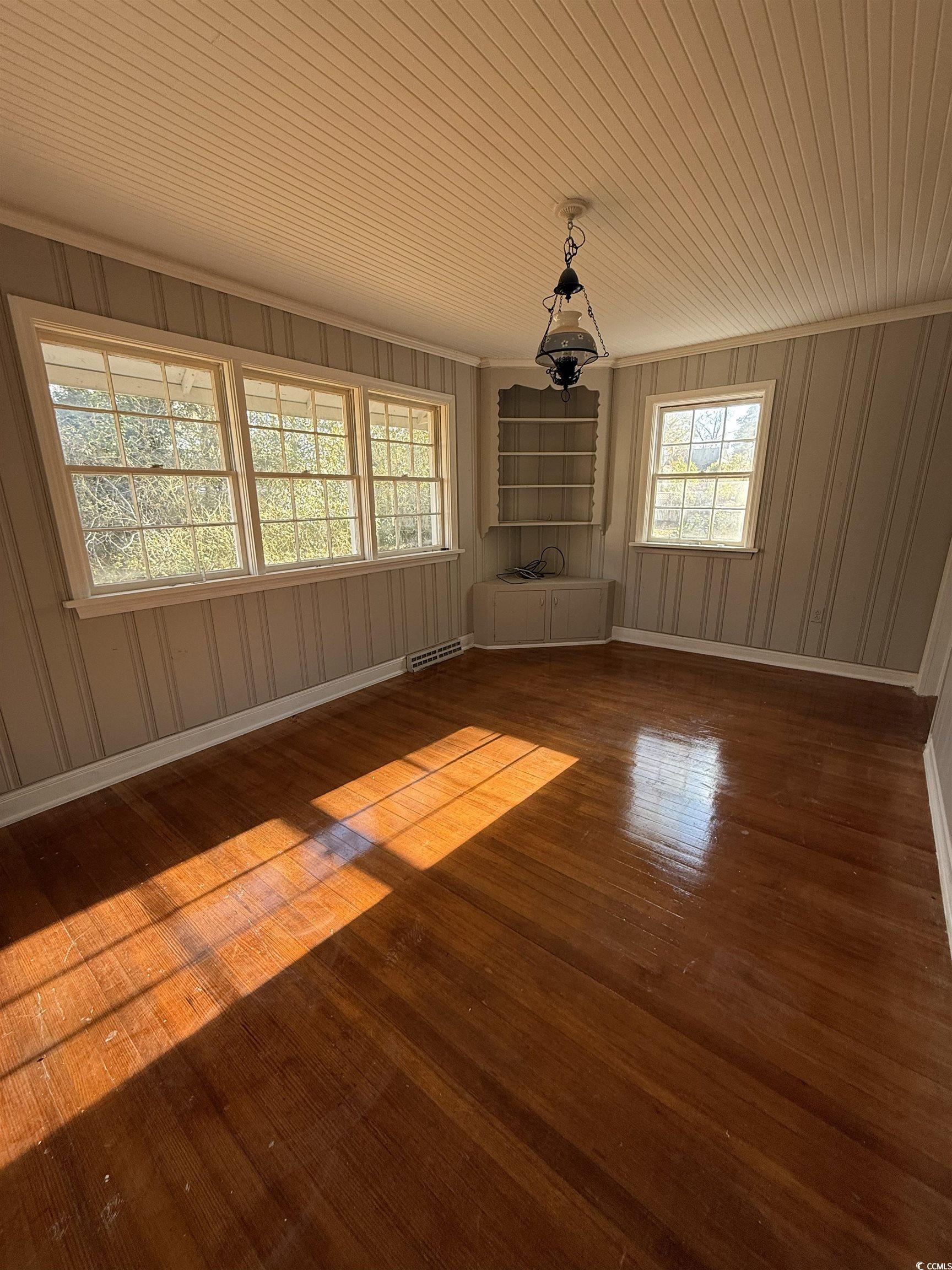 305 E Bamberg St. Property Photo 7