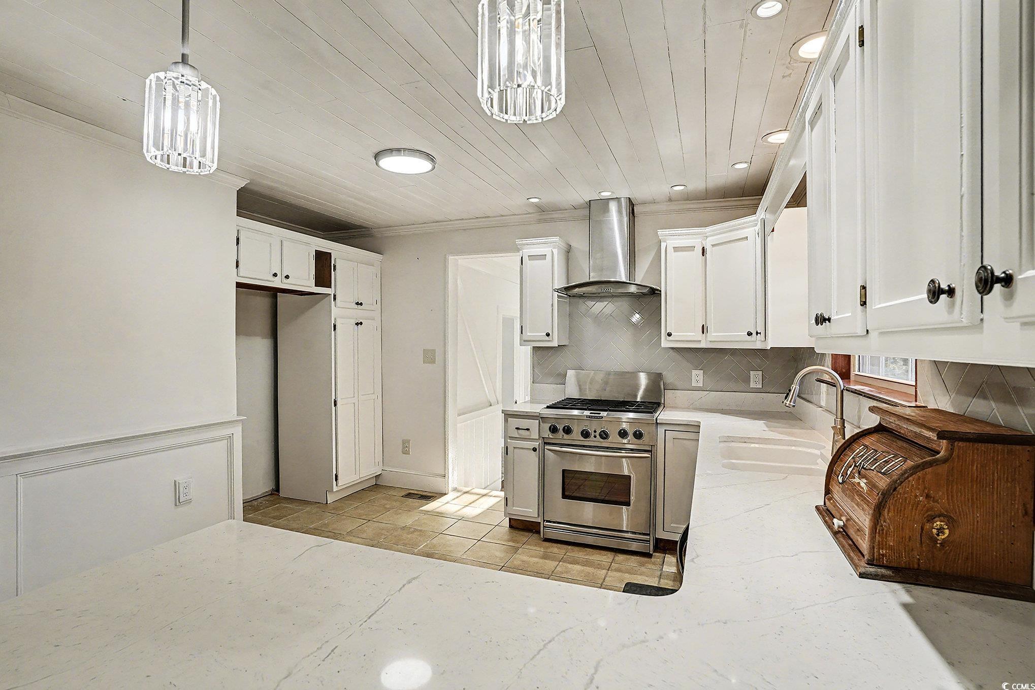 218 Busbee St. Property Photo 12