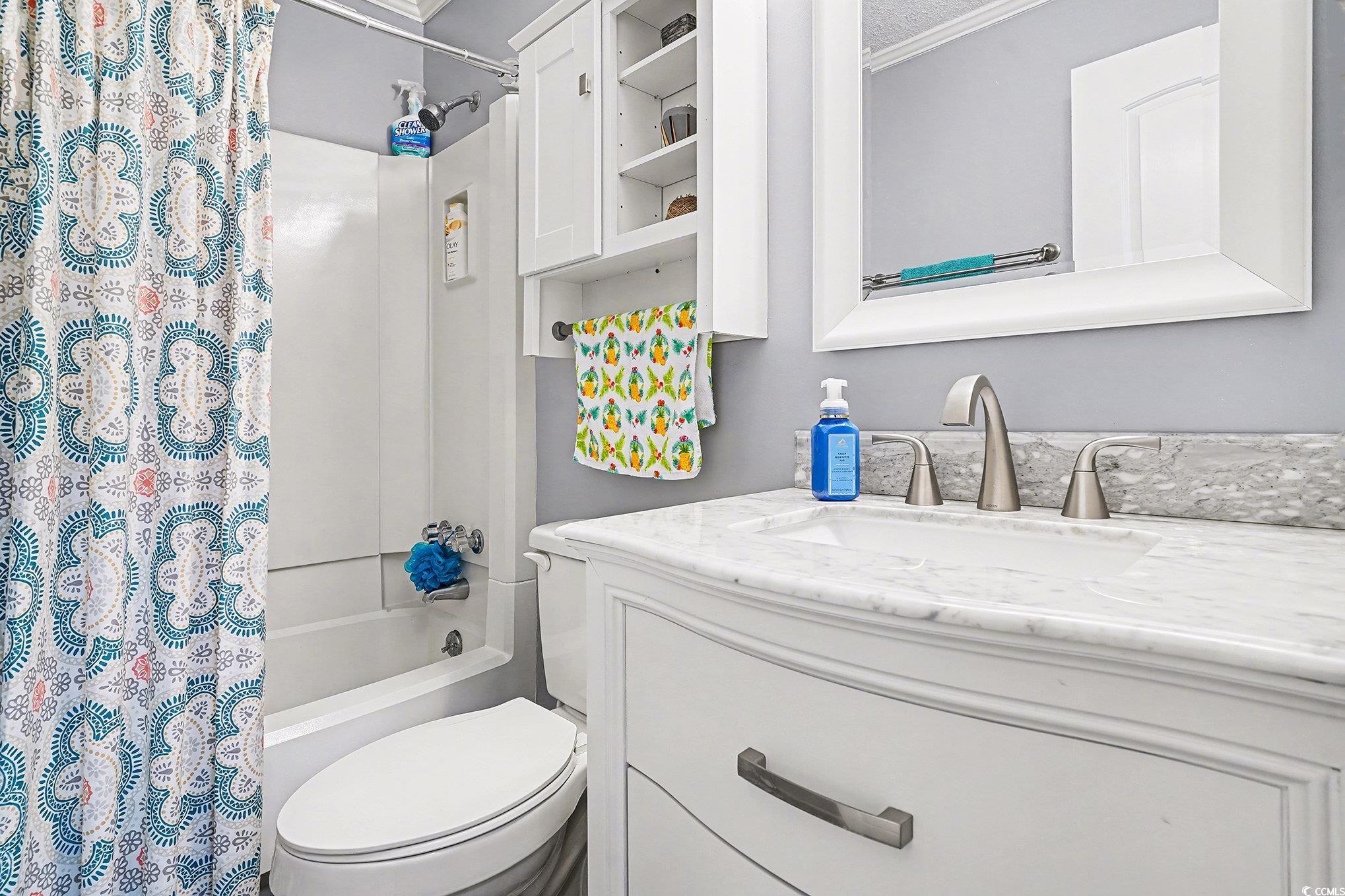 9670 Shore Dr. Property Photo 15