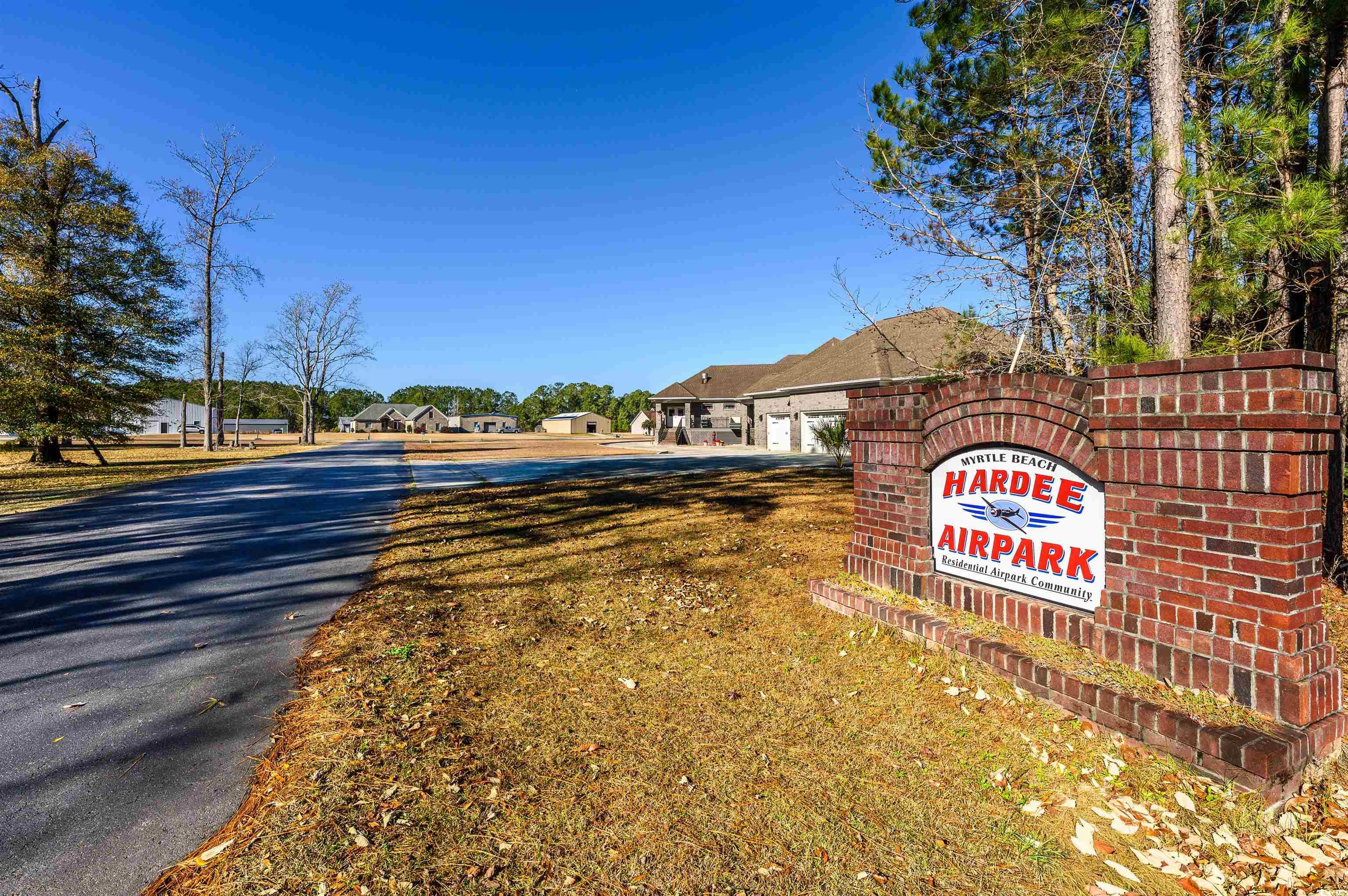 206 Mooney Ct. Property Photo 1