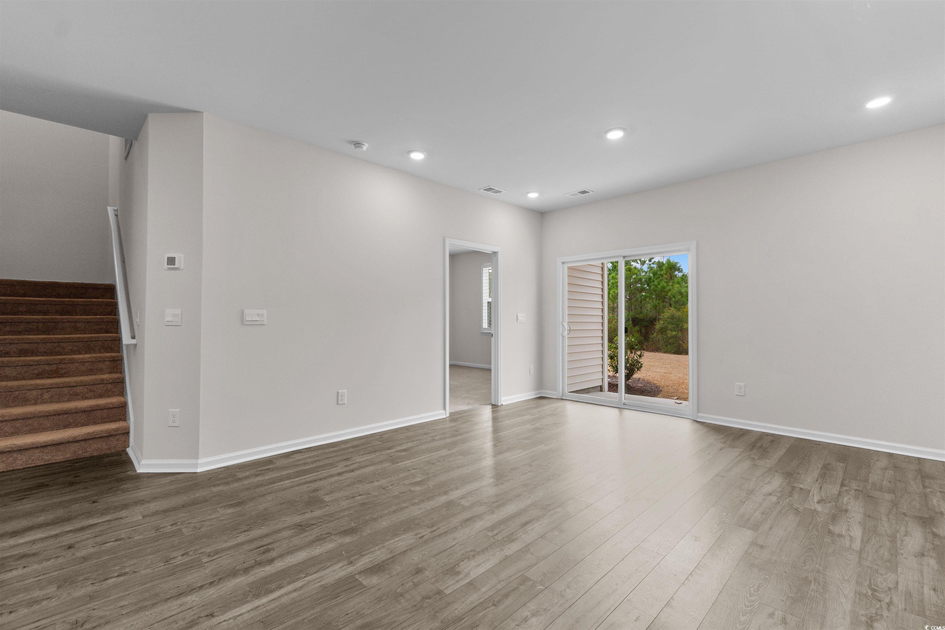 3710 Bells Lake Circle Property Photo 6