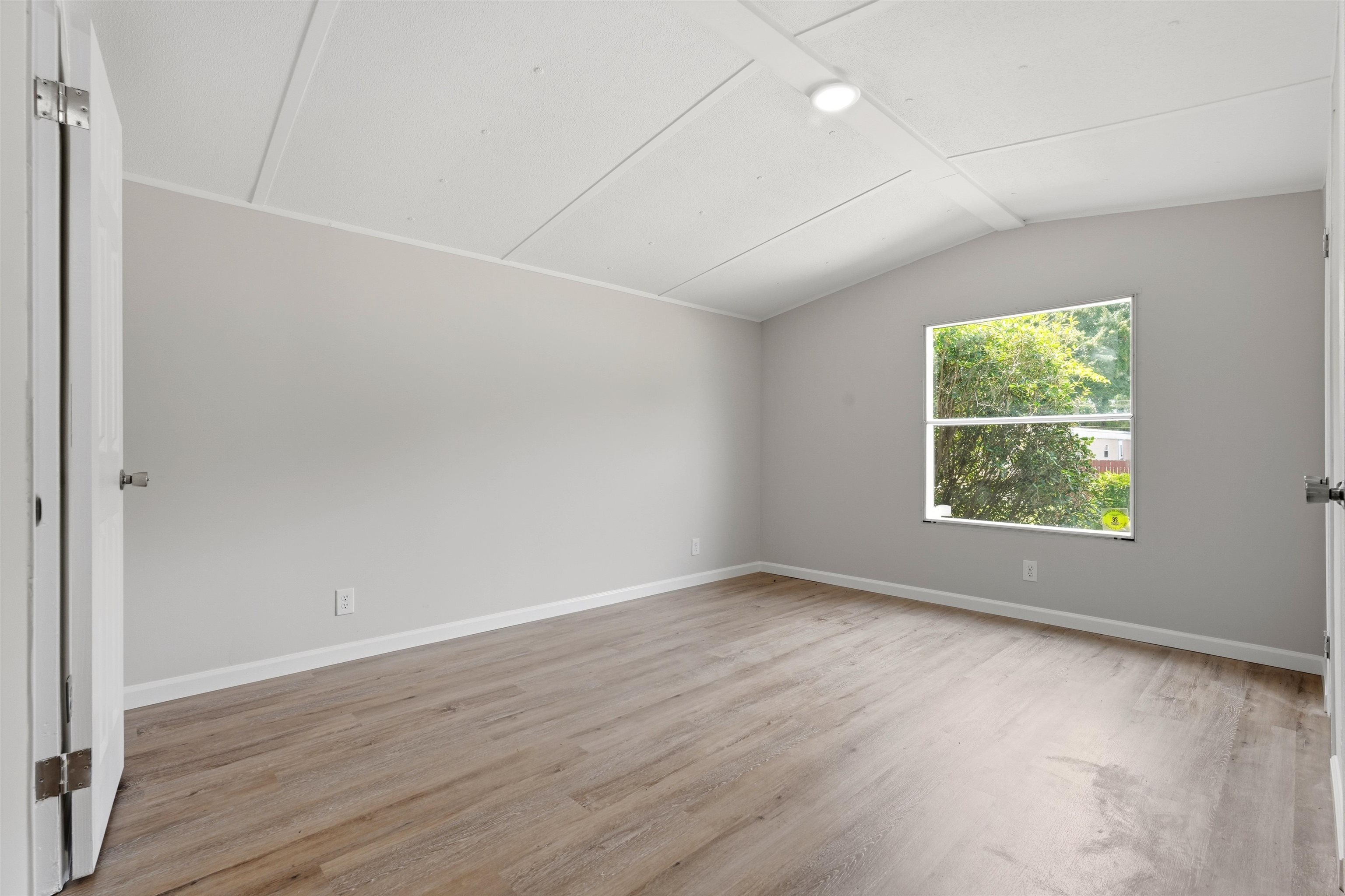 2732 Cirus Dr. Property Photo 15