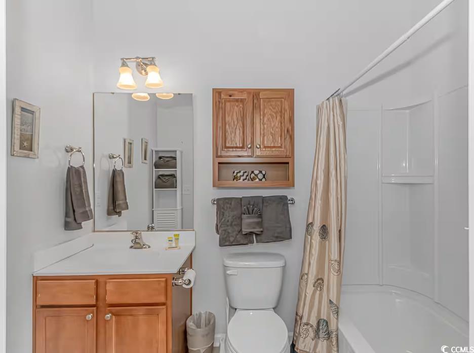 6253 Catalina Dr. Property Photo 12