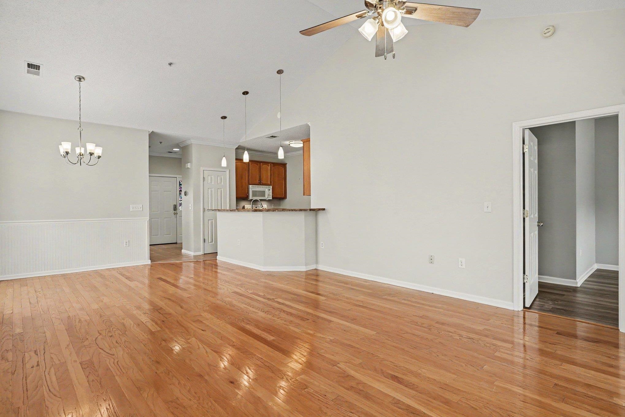 5864 Longwood Dr. Property Photo 5