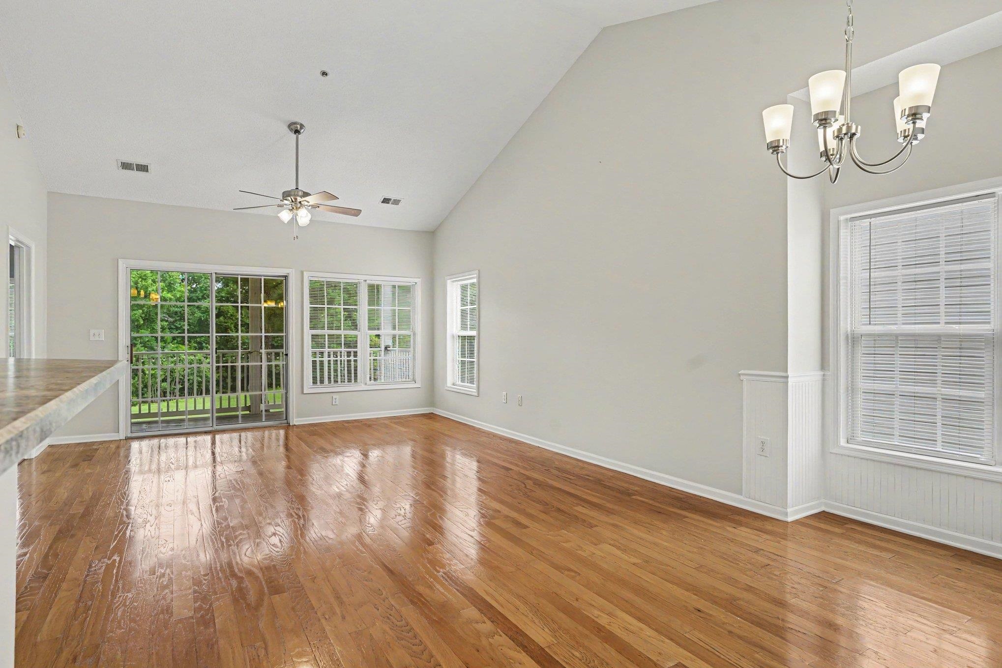 5864 Longwood Dr. Property Photo 6