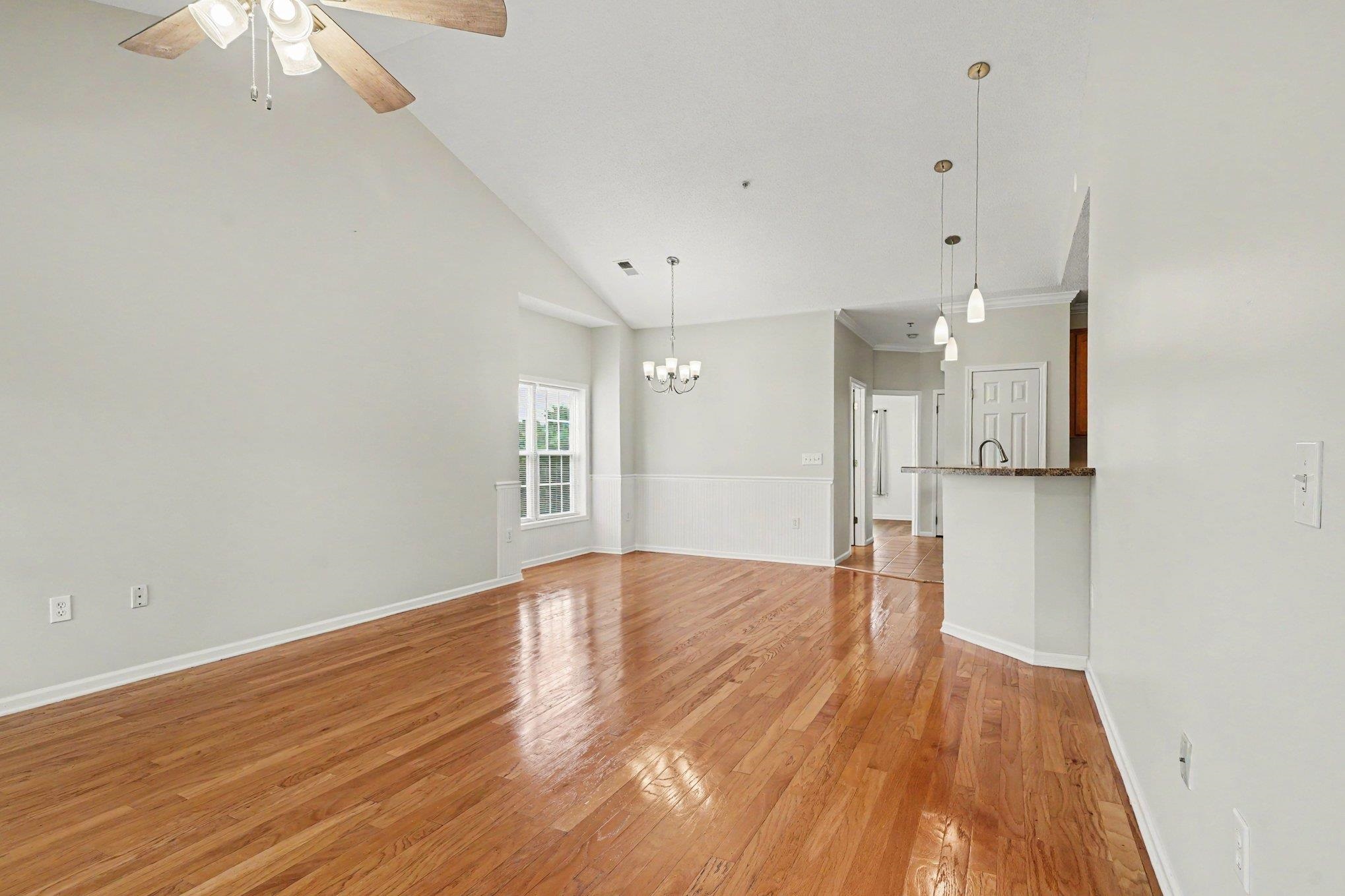 5864 Longwood Dr. Property Photo 7