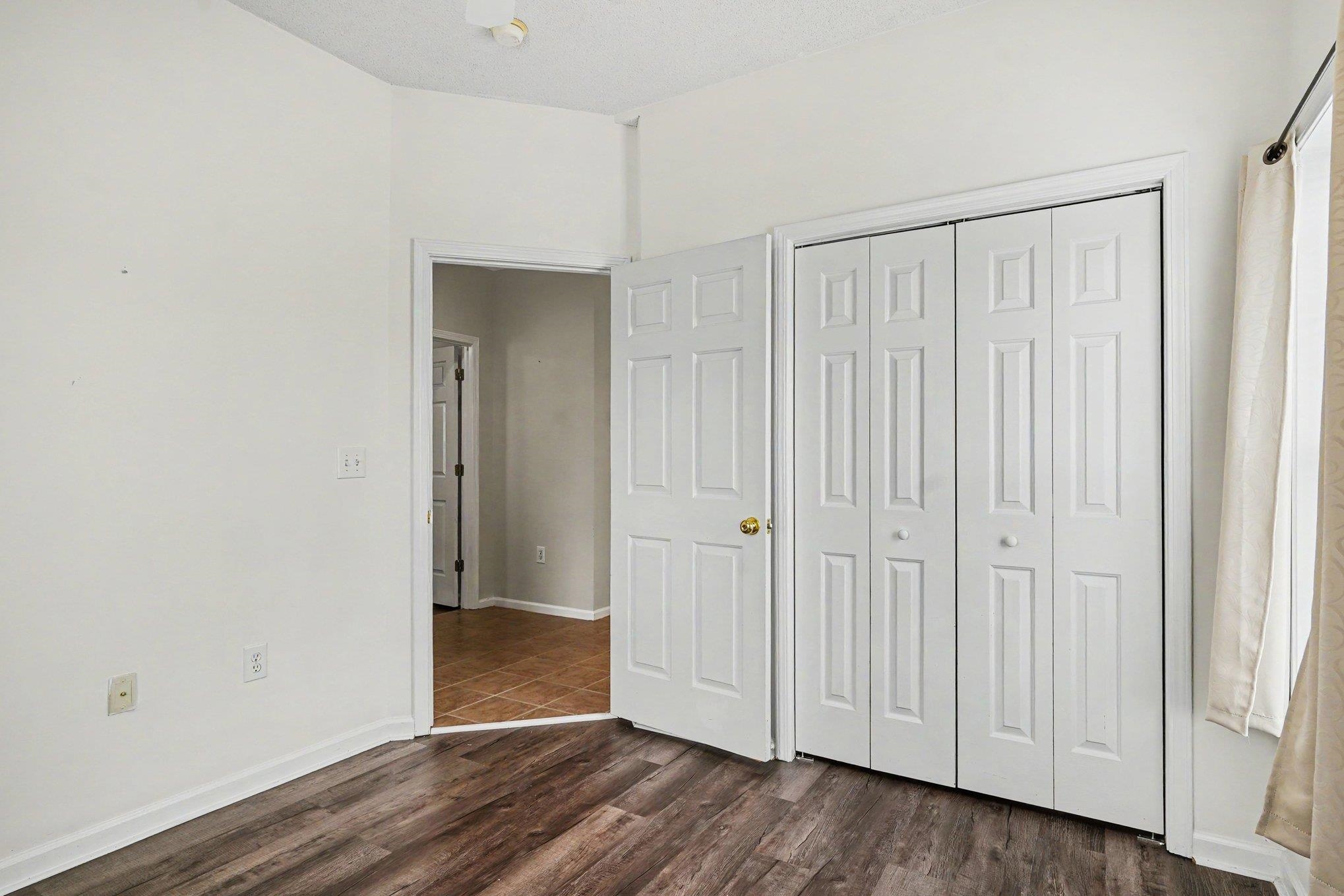5864 Longwood Dr. Property Photo 23